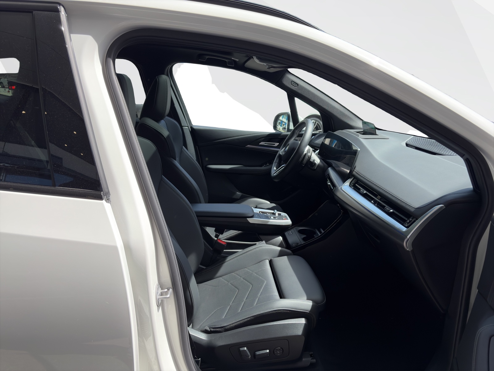 BMW 223i xDrive Active Tourer-image-15