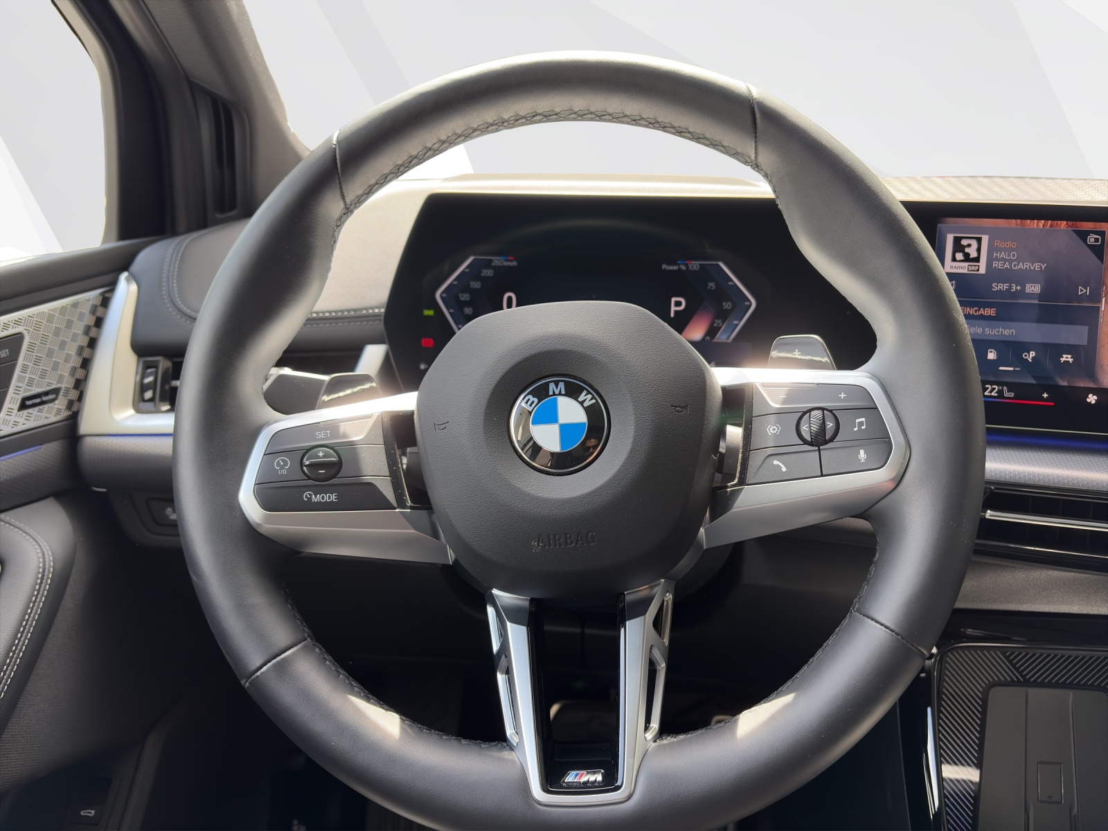 BMW 223i xDrive Active Tourer-image-11