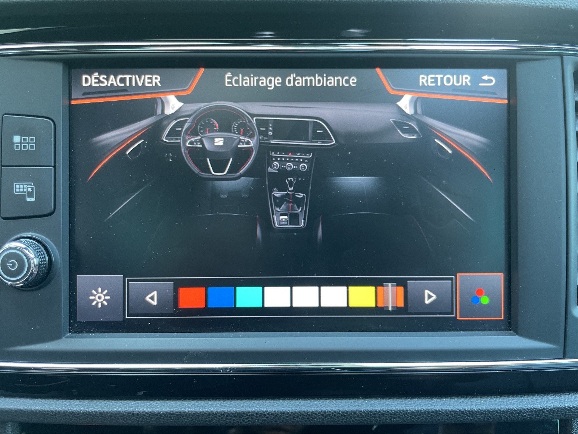 SEAT Leon 1.5 TSI EVO FR ACT FR DSG-image-12