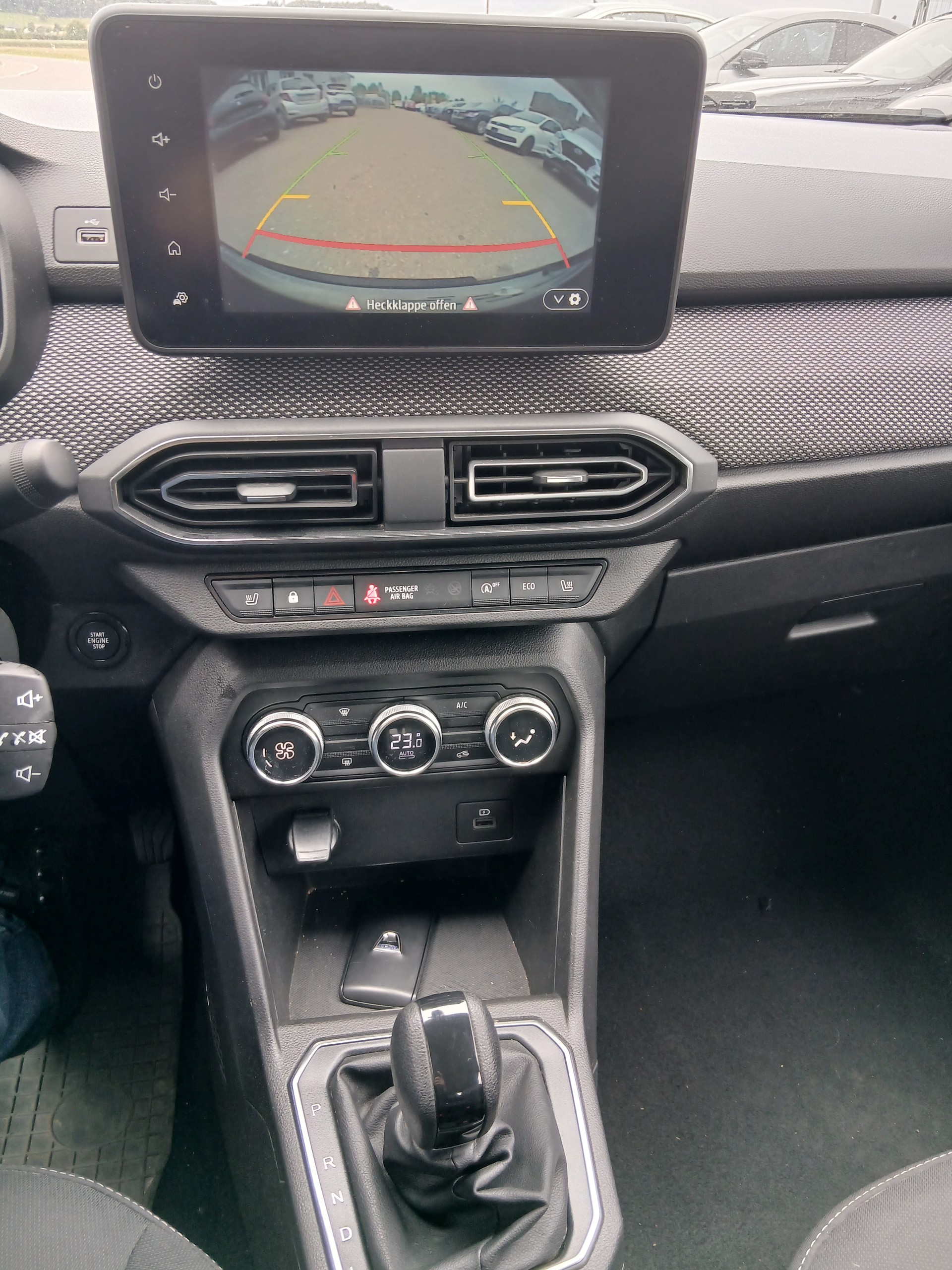 DACIA Sandero TCe 90 Expression CVT-image-3