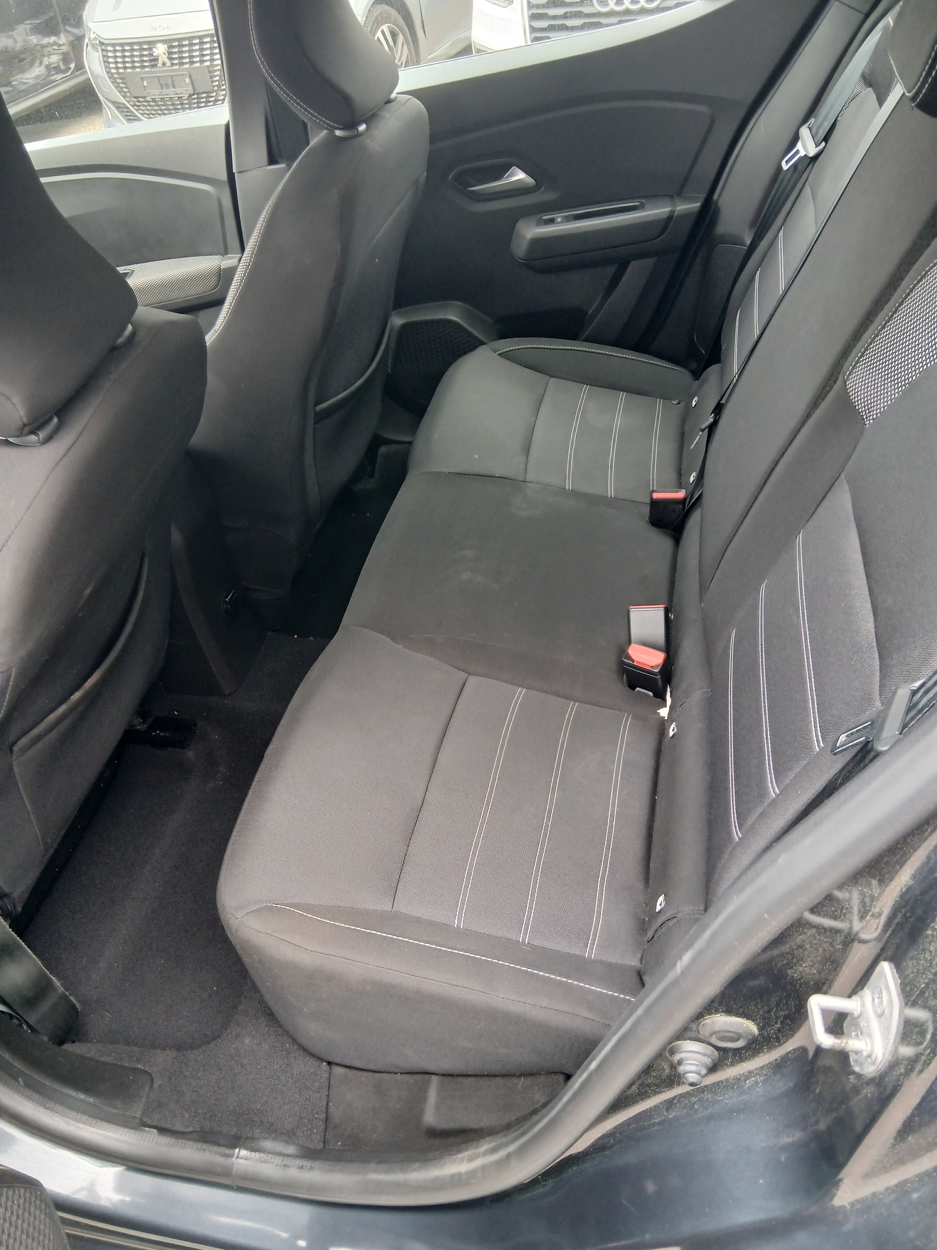DACIA Sandero TCe 90 Expression CVT-image-5