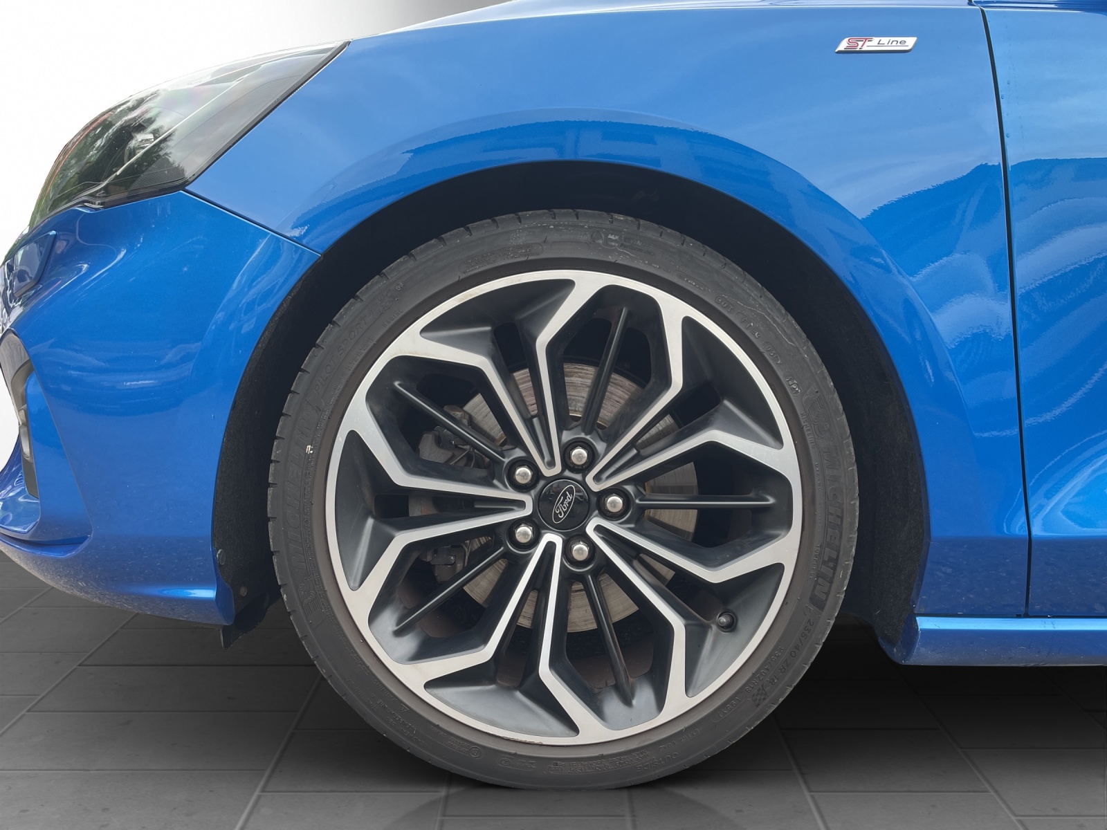 FORD Focus 2.0 TDCi ST Line Automatic-image-8