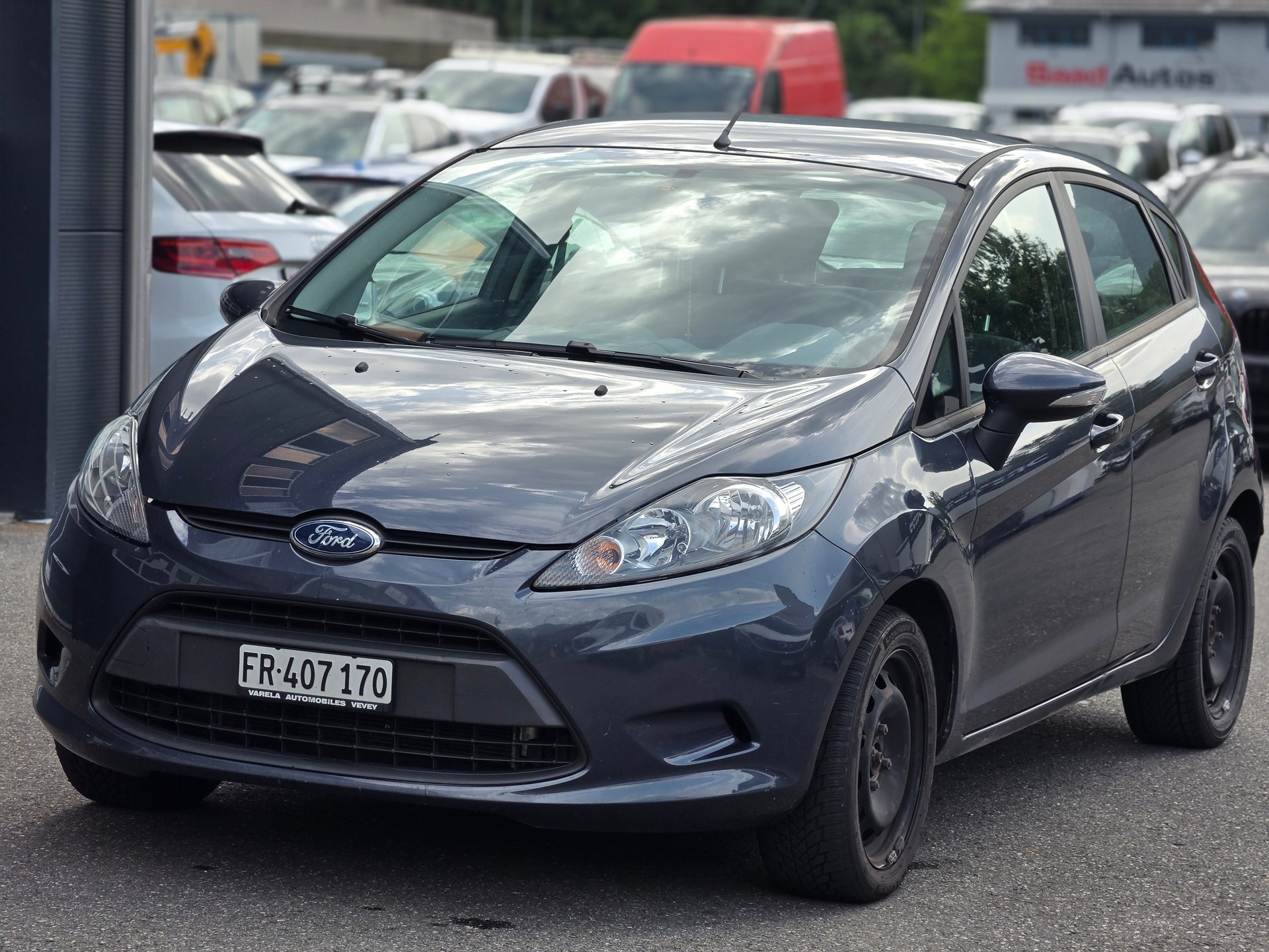 FORD Fiesta 1.4 16V Titanium Automatic-image-2