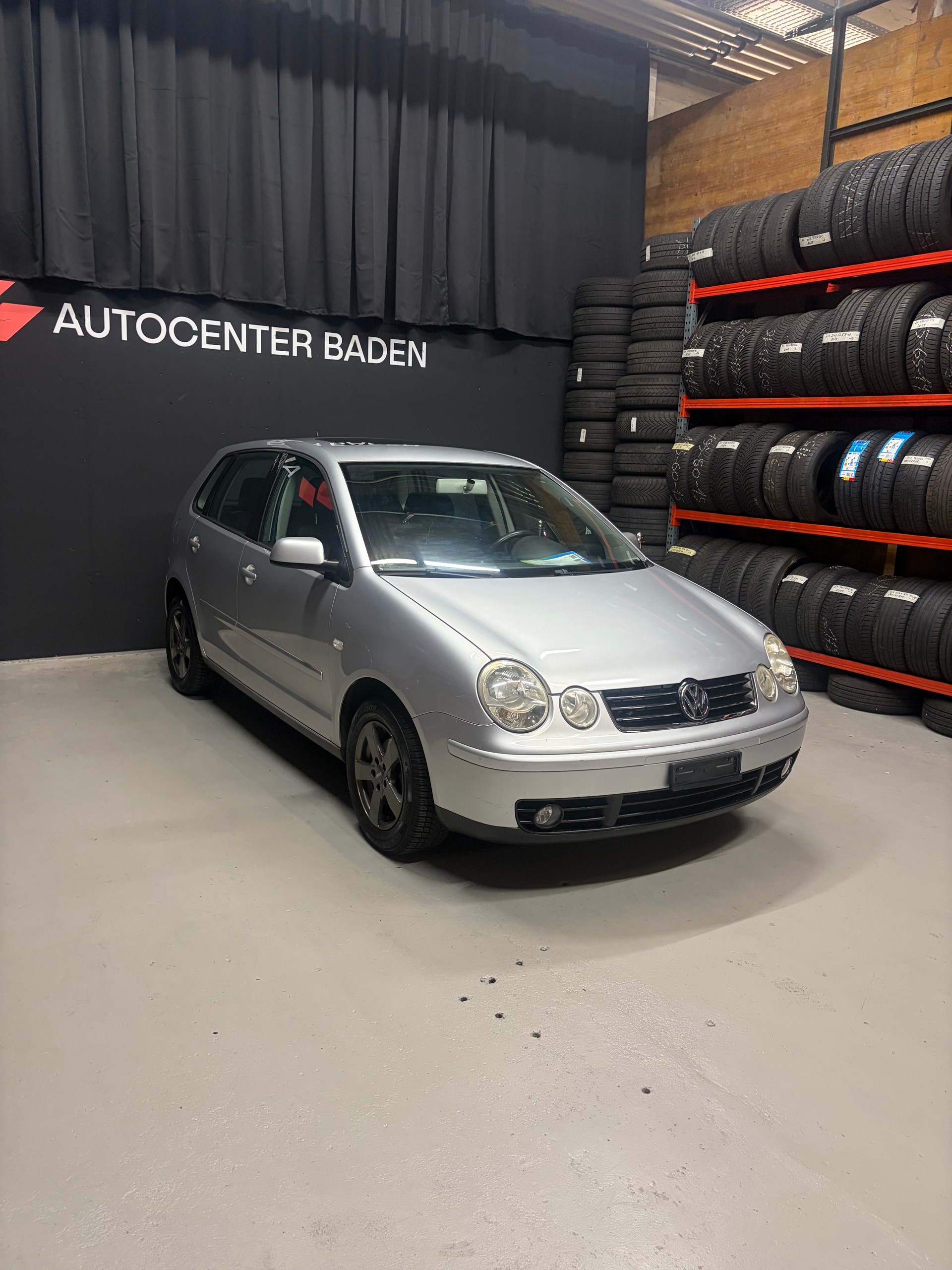 VW Polo 1.4 16V Comfortline-showroom-element-1