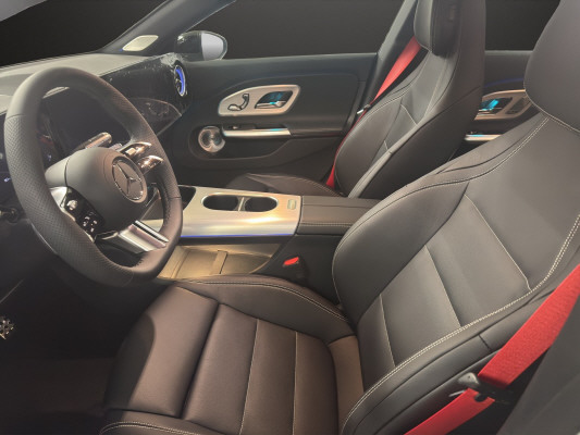 MERCEDES-BENZ CLA SB 220 4M 8G-DCT-image-6