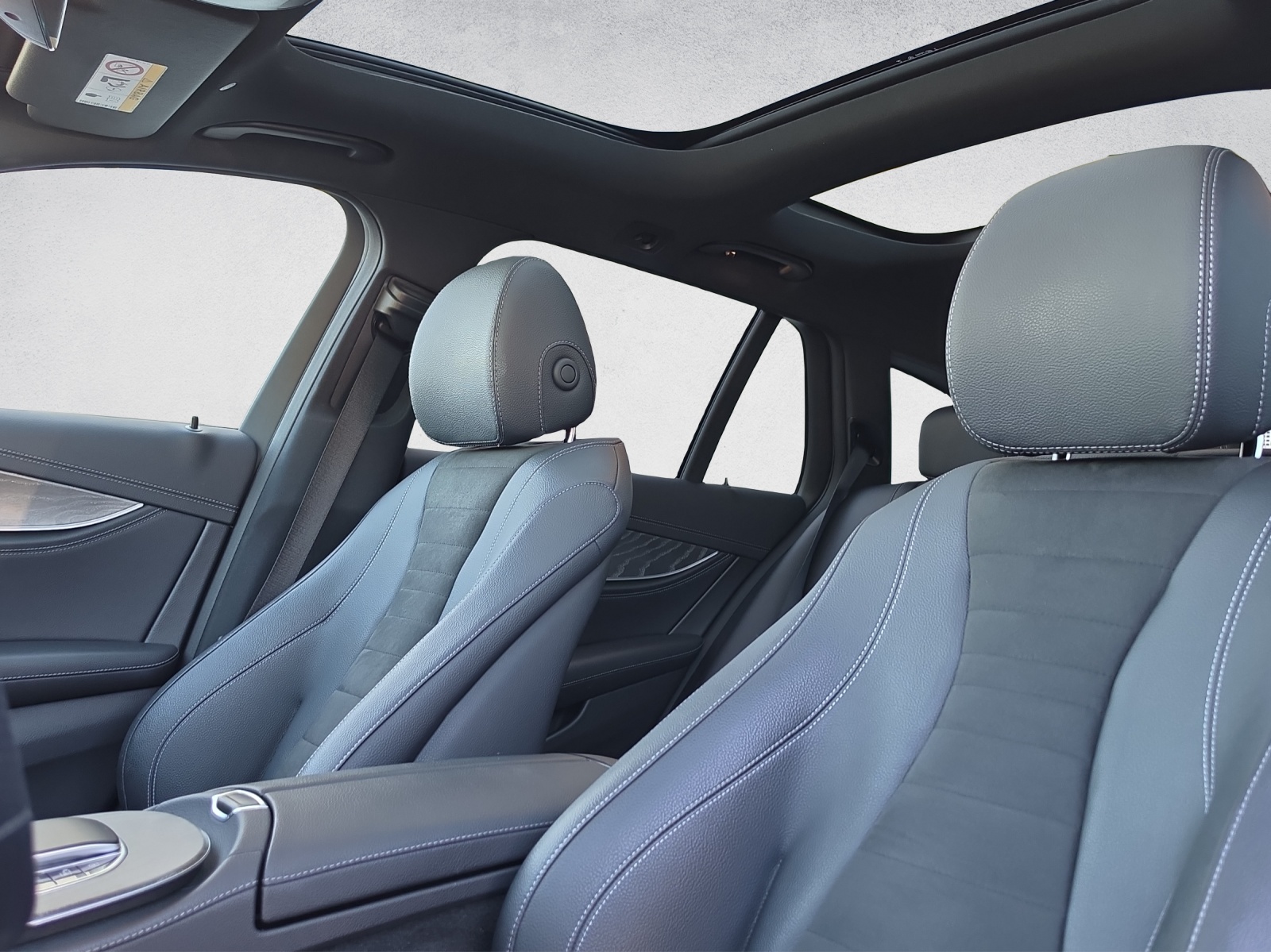 MERCEDES-BENZ E 450 T 4Matic AMG Line 9G-Tronic-image-13