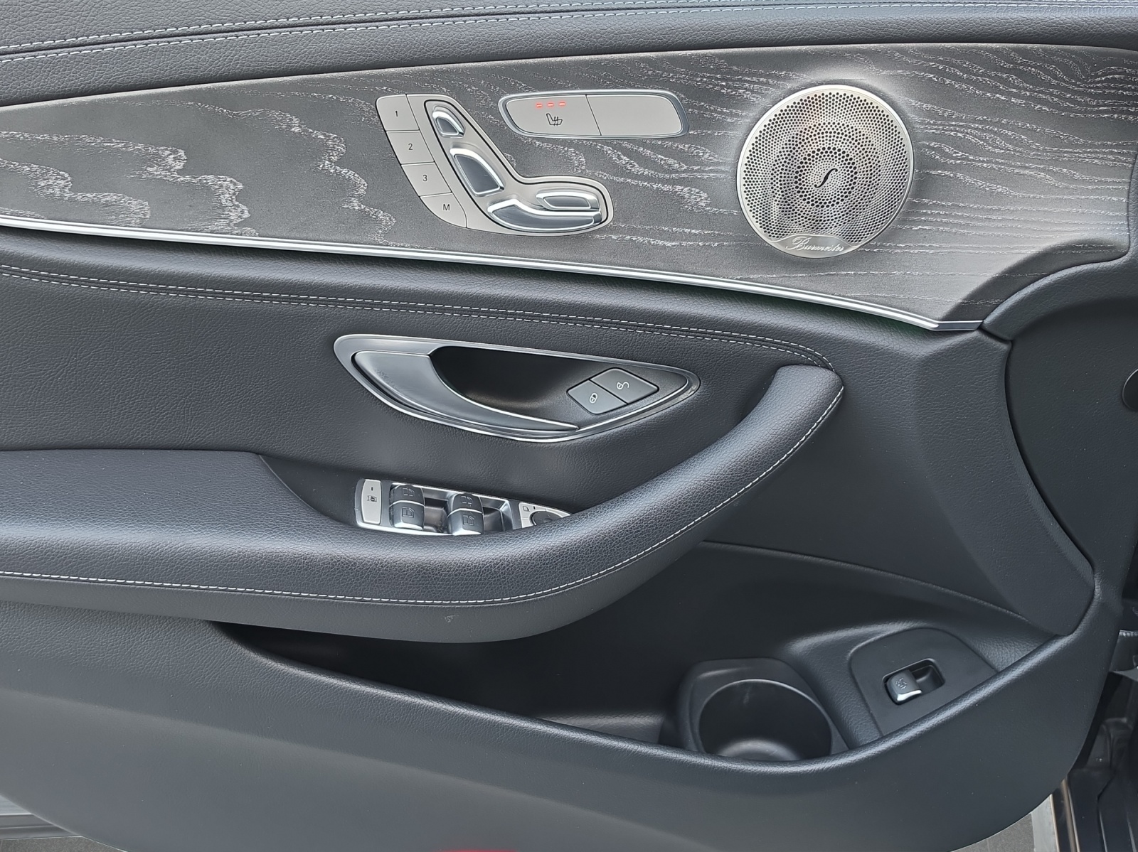 MERCEDES-BENZ E 450 T 4Matic AMG Line 9G-Tronic-image-14