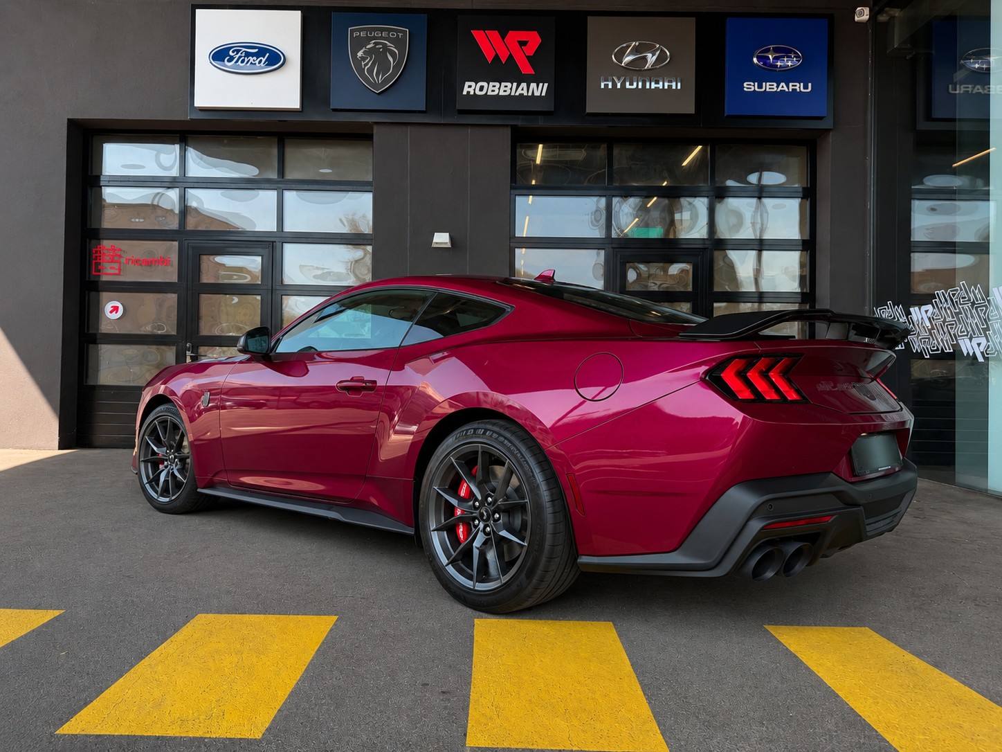 FORD Mustang Fastback 5.0 V8 Dark Horse Automat-image-2