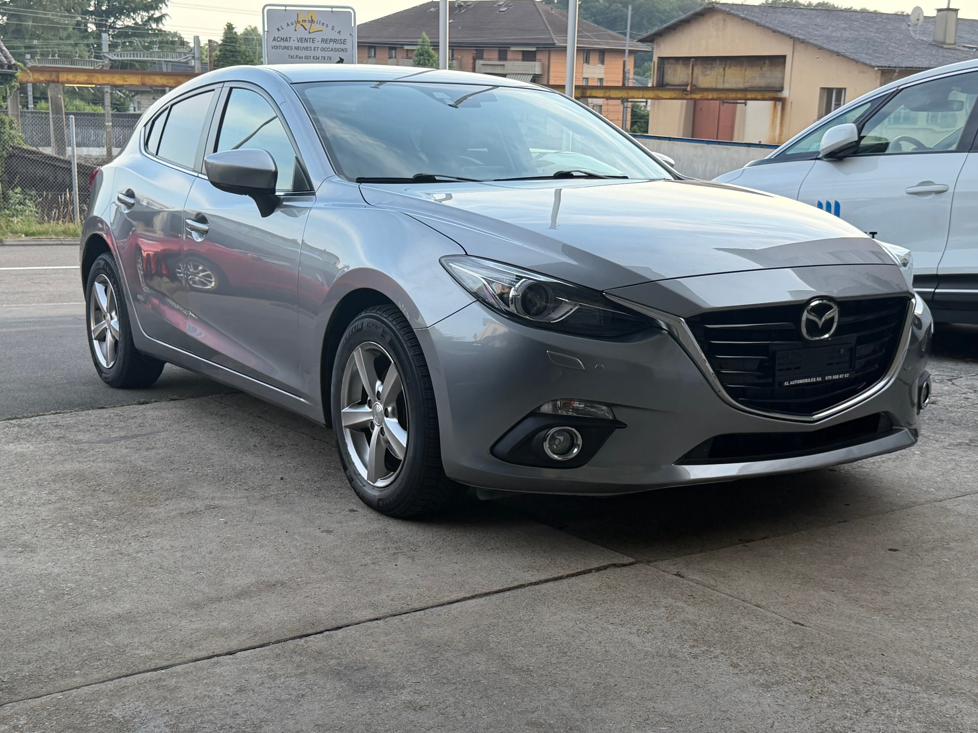 MAZDA 3 2.0 16V Revolution Activematic-image-2