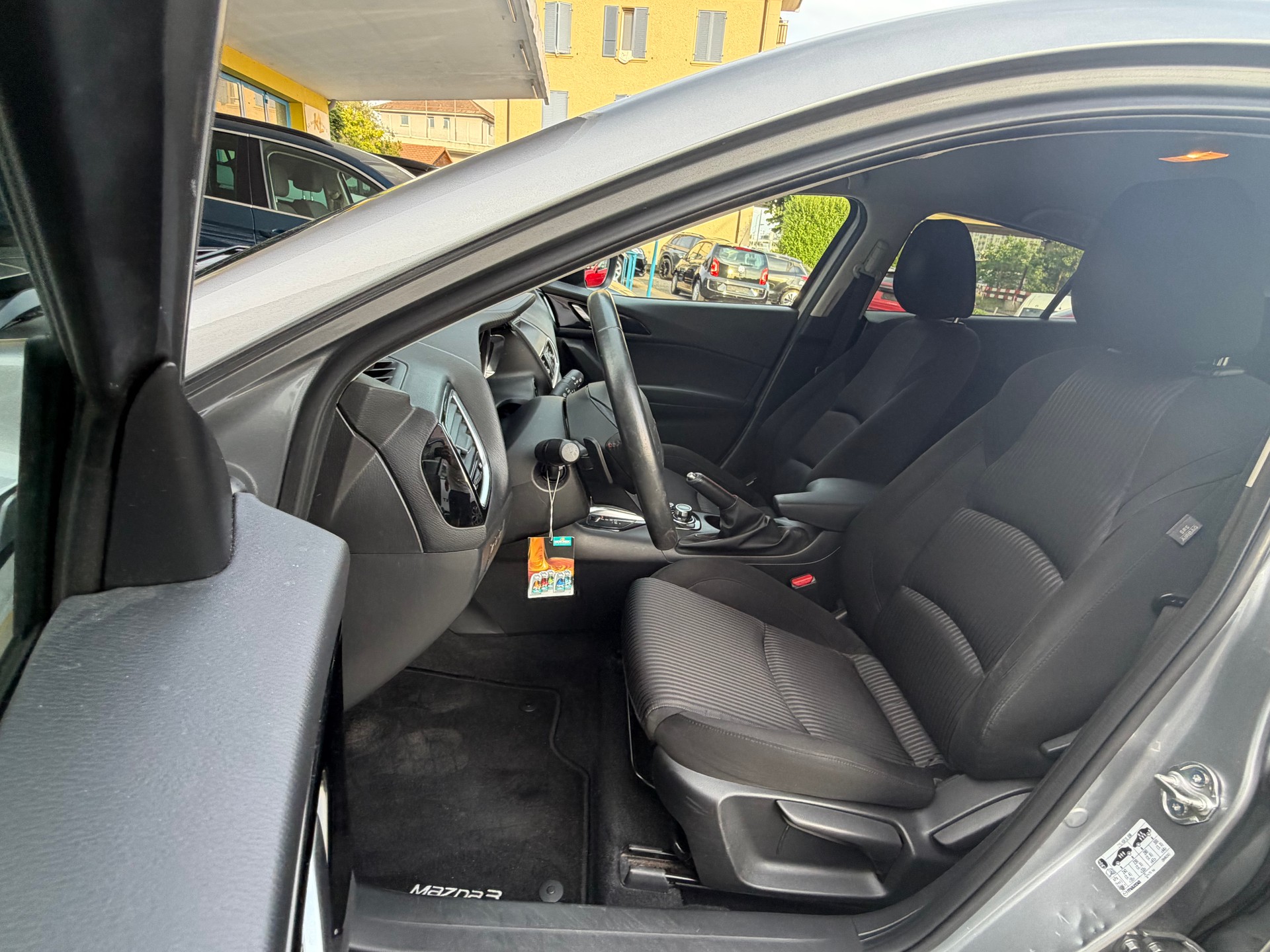 MAZDA 3 2.0 16V Revolution Activematic-image-8