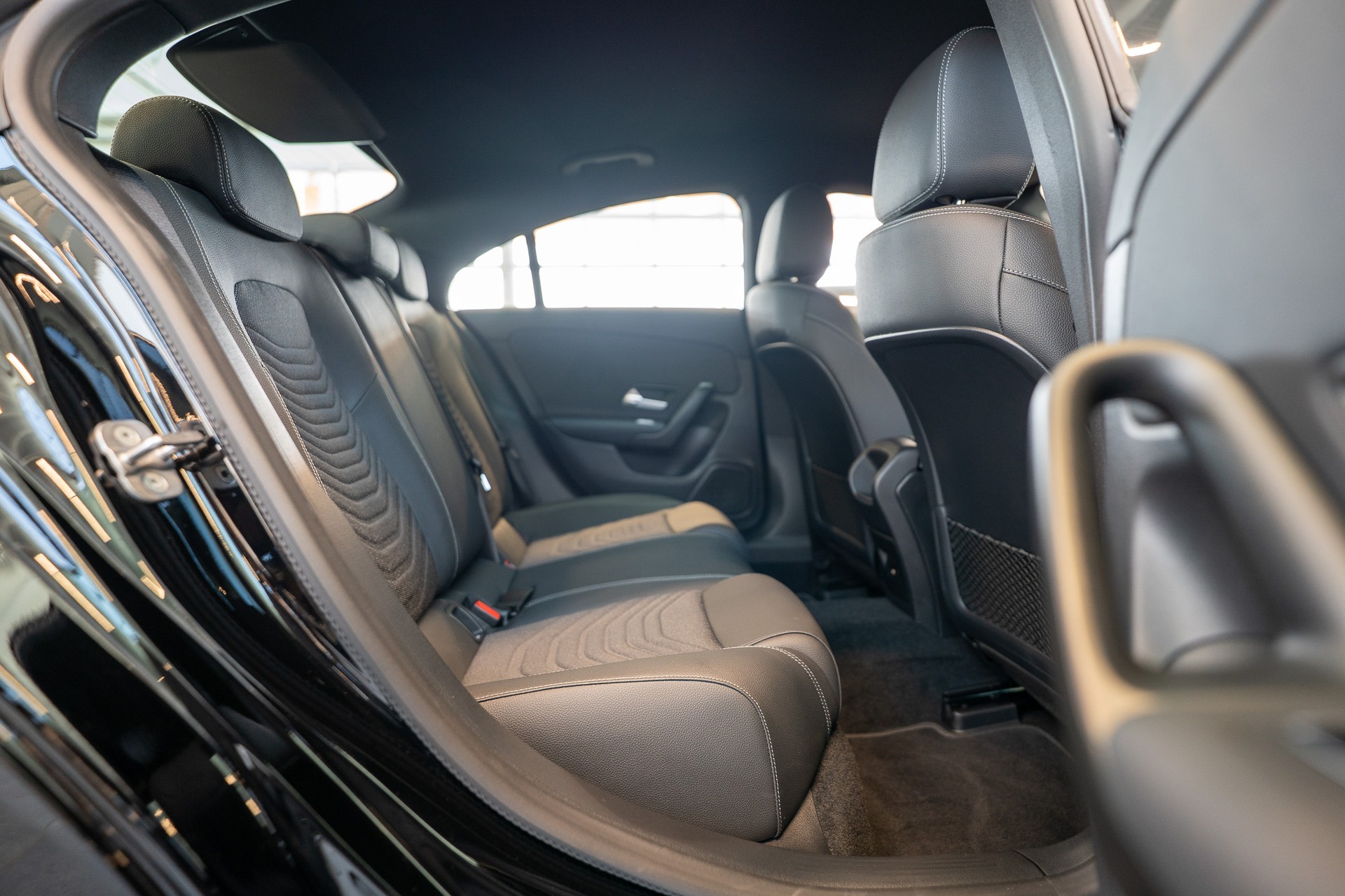 MERCEDES-BENZ CLA 180 Progressive / Facelift / Rückfahrkamera / Sitzheizung-image-13