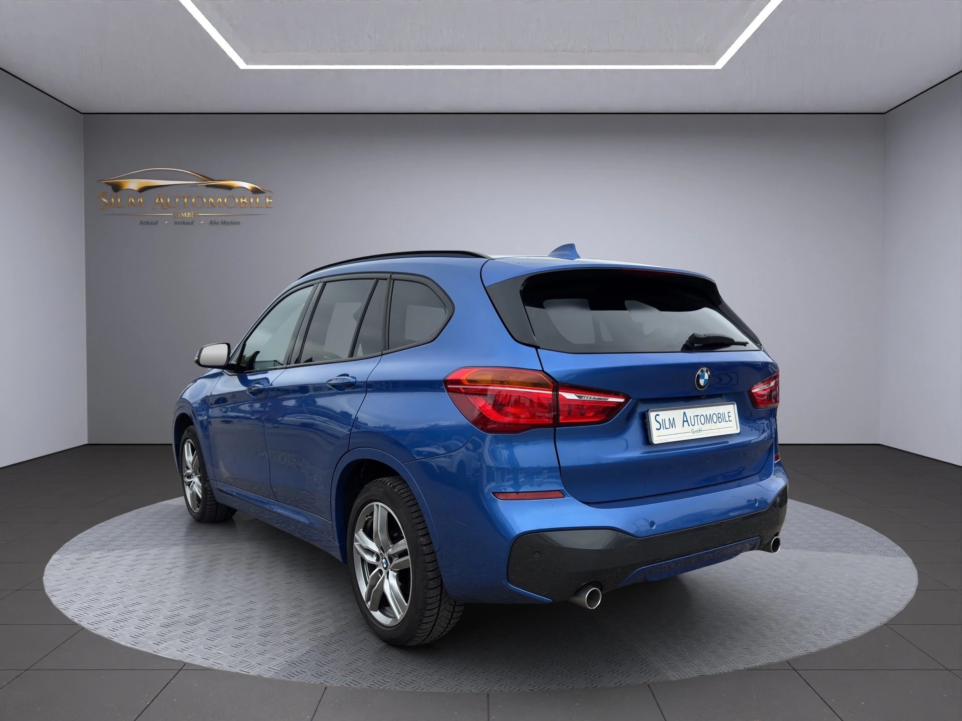 BMW X1 xDrive M Sport Swiss Edition-image-5