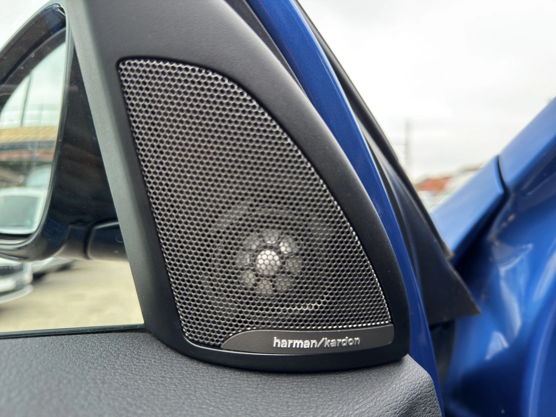 BMW X1 xDrive M Sport Swiss Edition-image-19