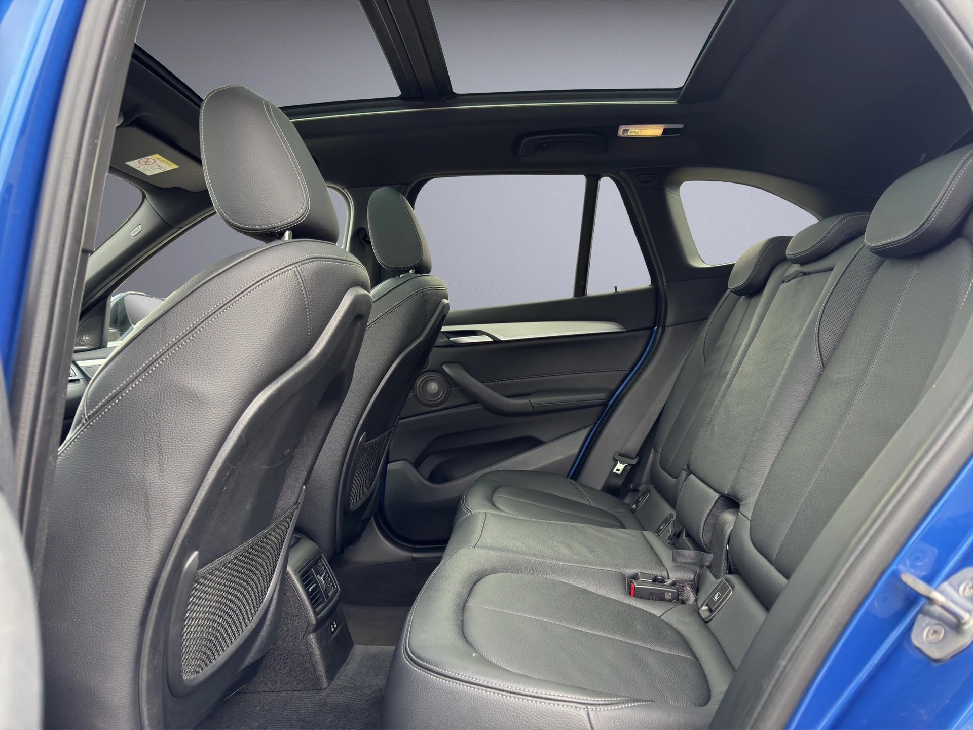 BMW X1 xDrive M Sport Swiss Edition-image-13