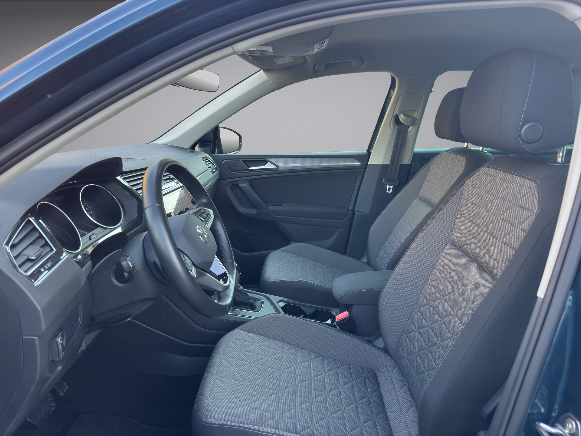 VW Tiguan 1.5 TSI Life-image-6