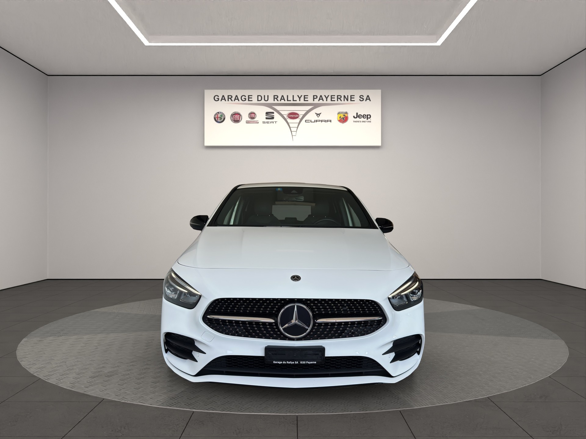 MERCEDES-BENZ B 220 4Matic AMG Line 7G-DCT-image-0