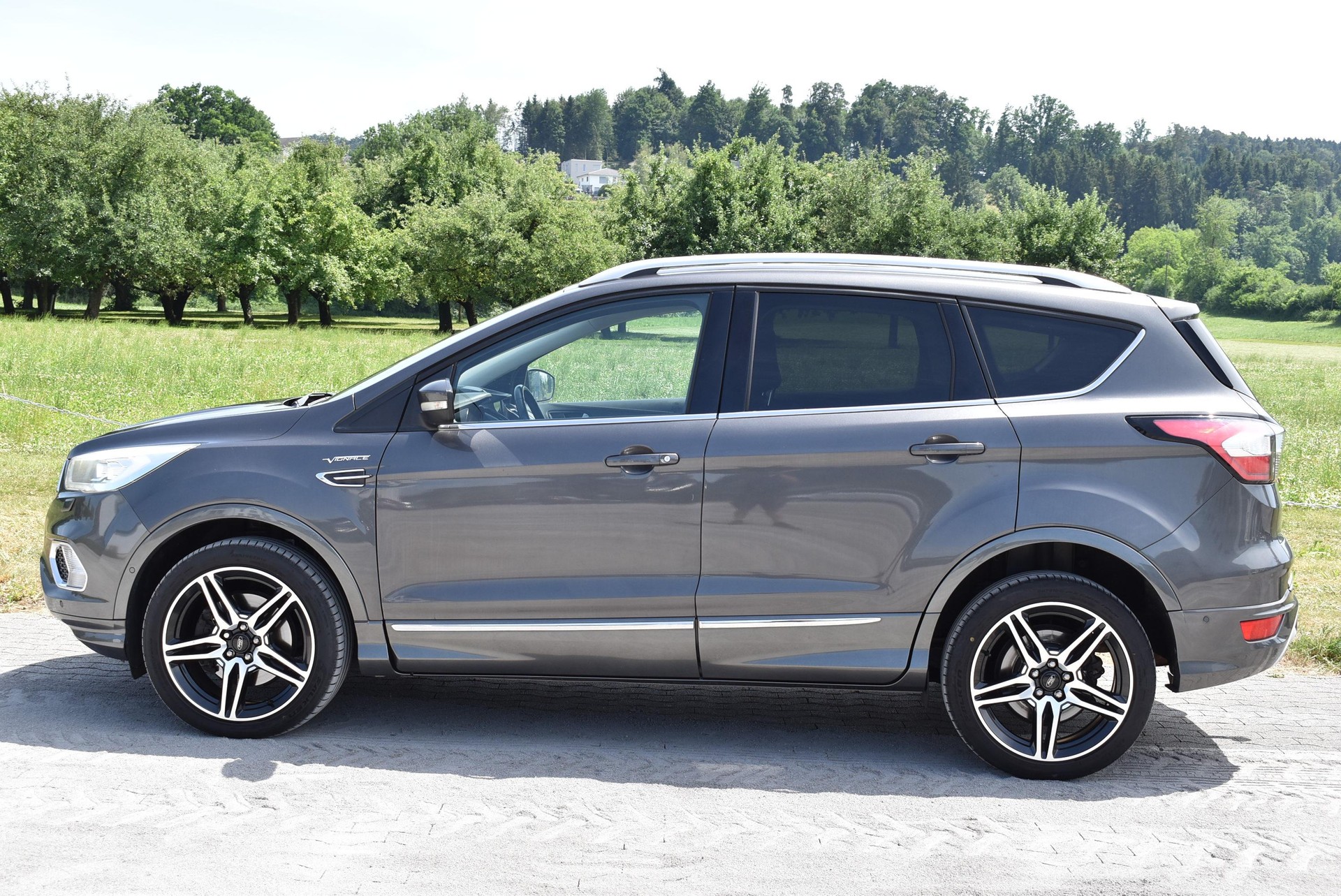 FORD Kuga 2.0 TDCi 180 Vignale FPS-image-1
