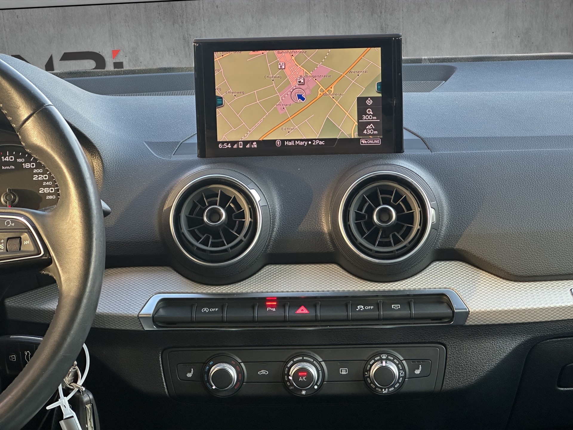AUDI Q2 2.0 40 TFSI Attration quattro S-Tronic-image-13