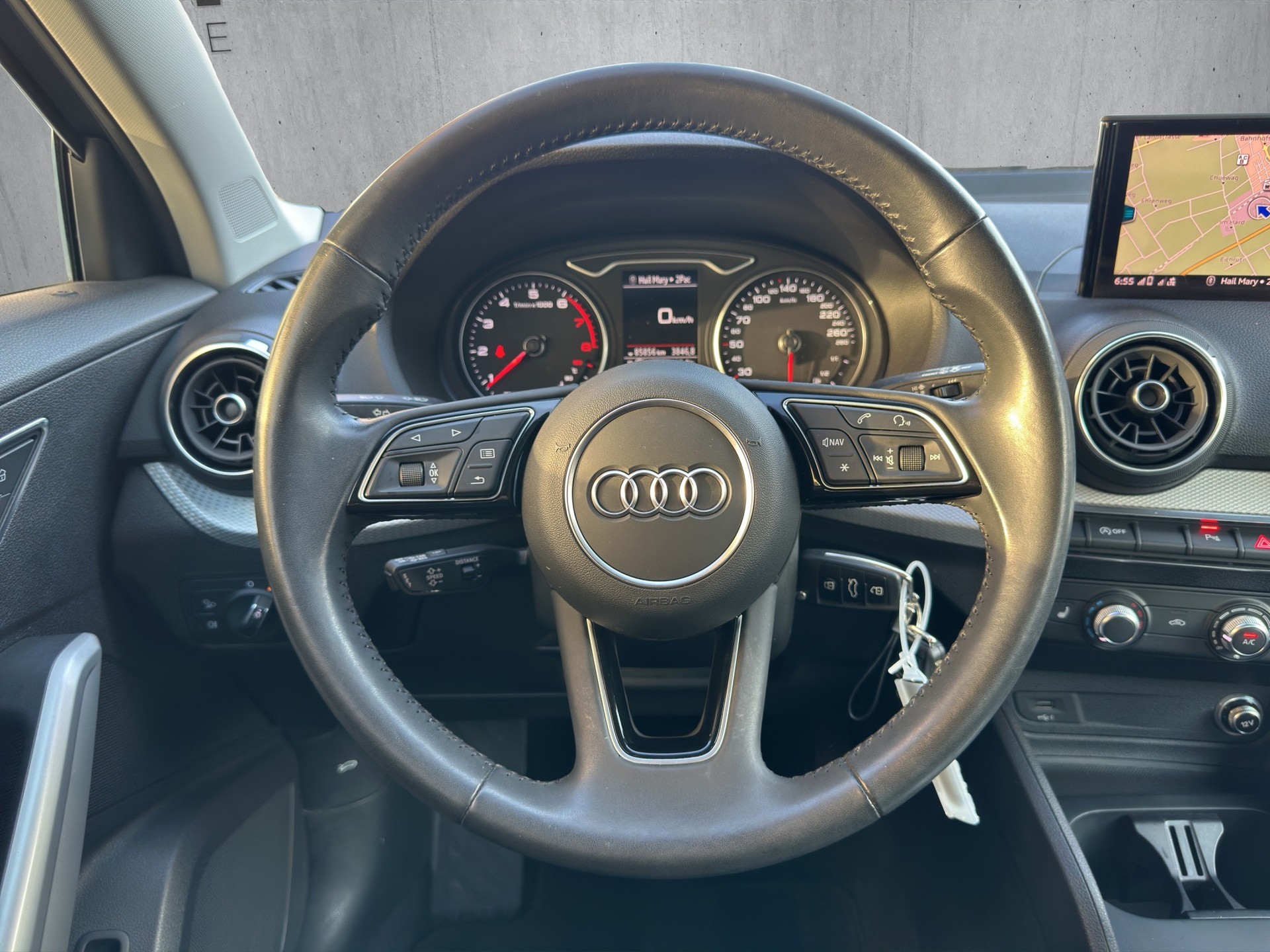 AUDI Q2 2.0 40 TFSI Attration quattro S-Tronic-image-15