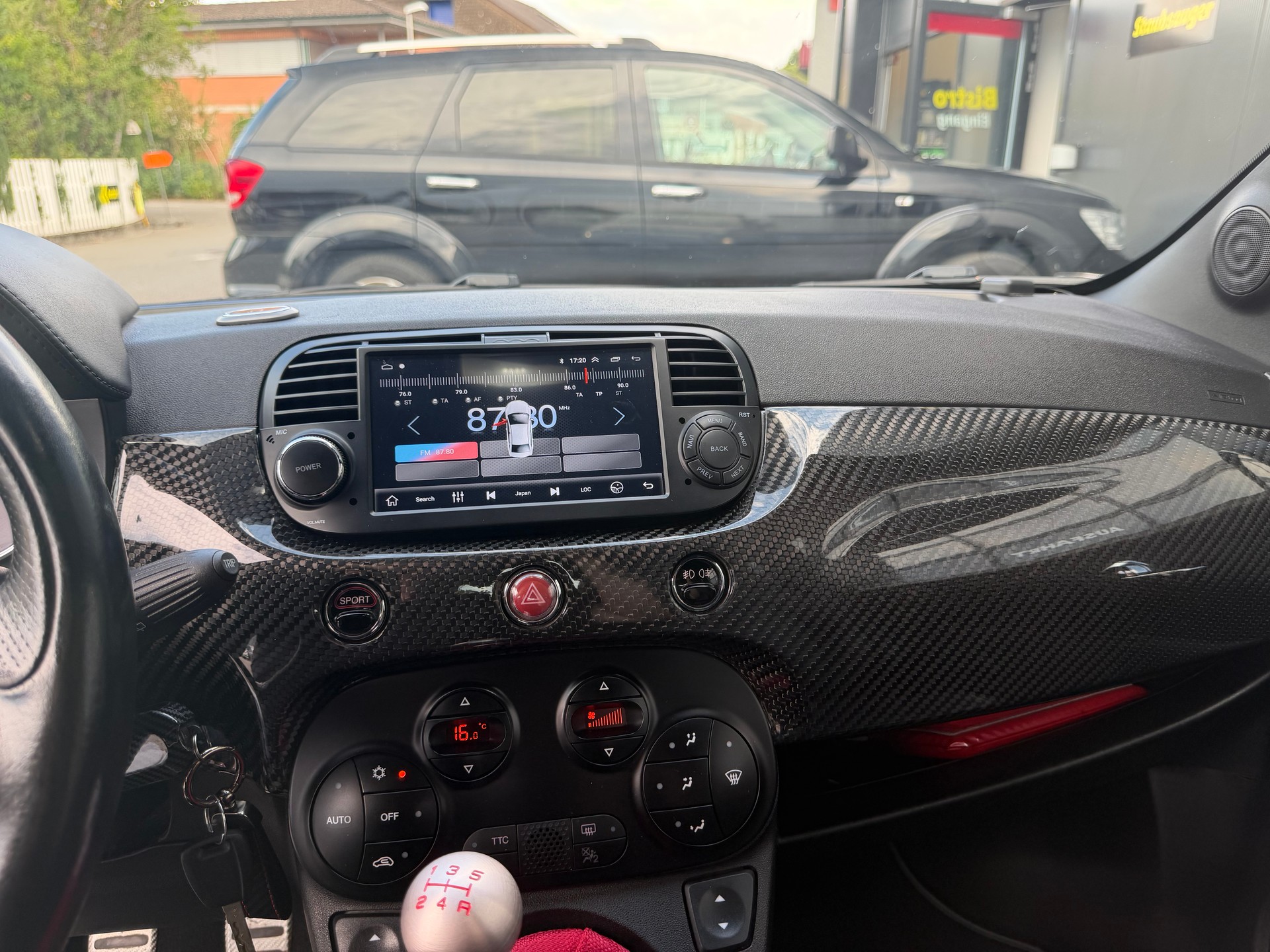FIAT 595 1.4 16V Turbo Abarth Turismo-image-10