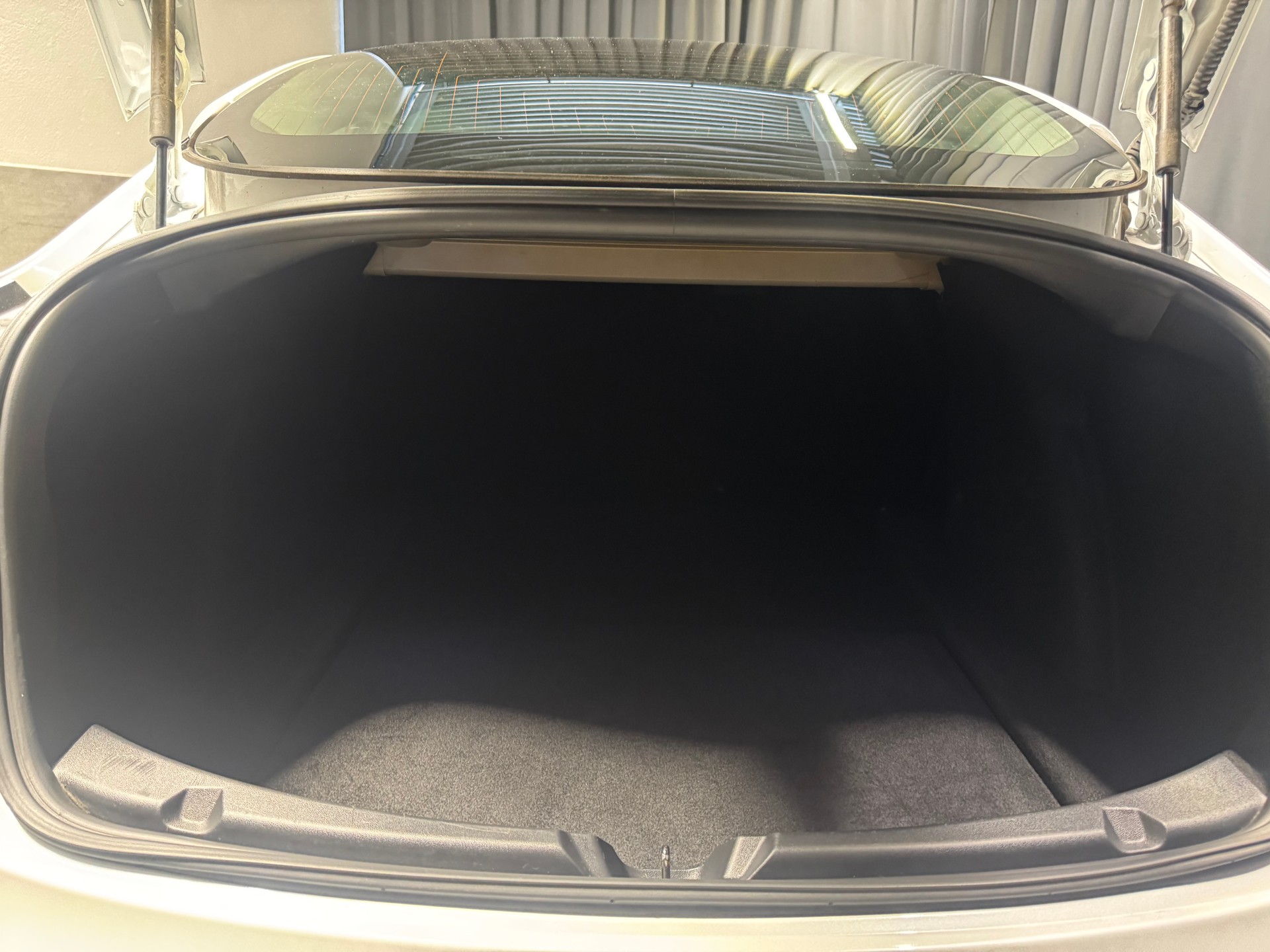 TESLA Model 3 Long Range RWD (32)-image-14