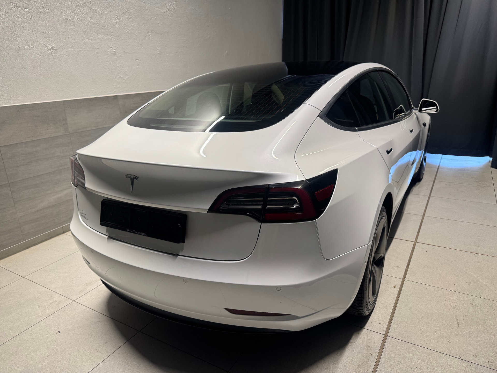 TESLA Model 3 Long Range RWD (32)-image-5