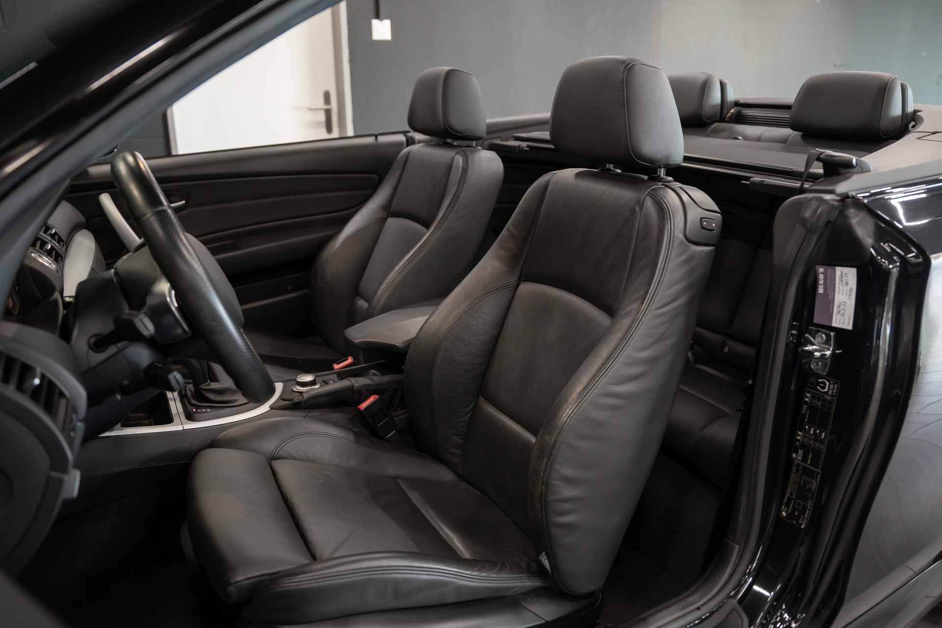 BMW 135i Cabrio Steptronic / Tempomat / Sitzheizung / M-Paket-image-10