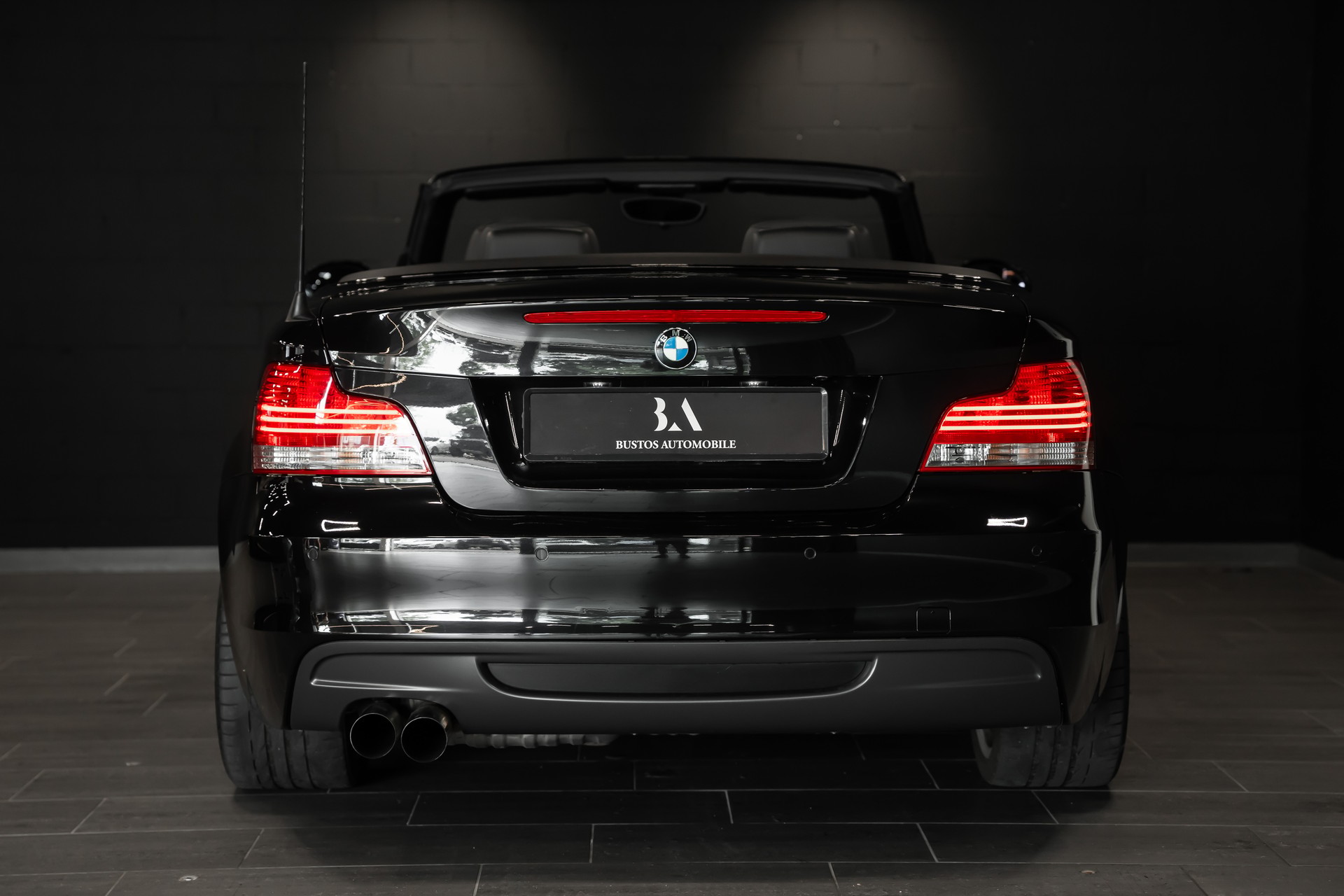 BMW 135i Cabrio Steptronic / Tempomat / Sitzheizung / M-Paket-image-7