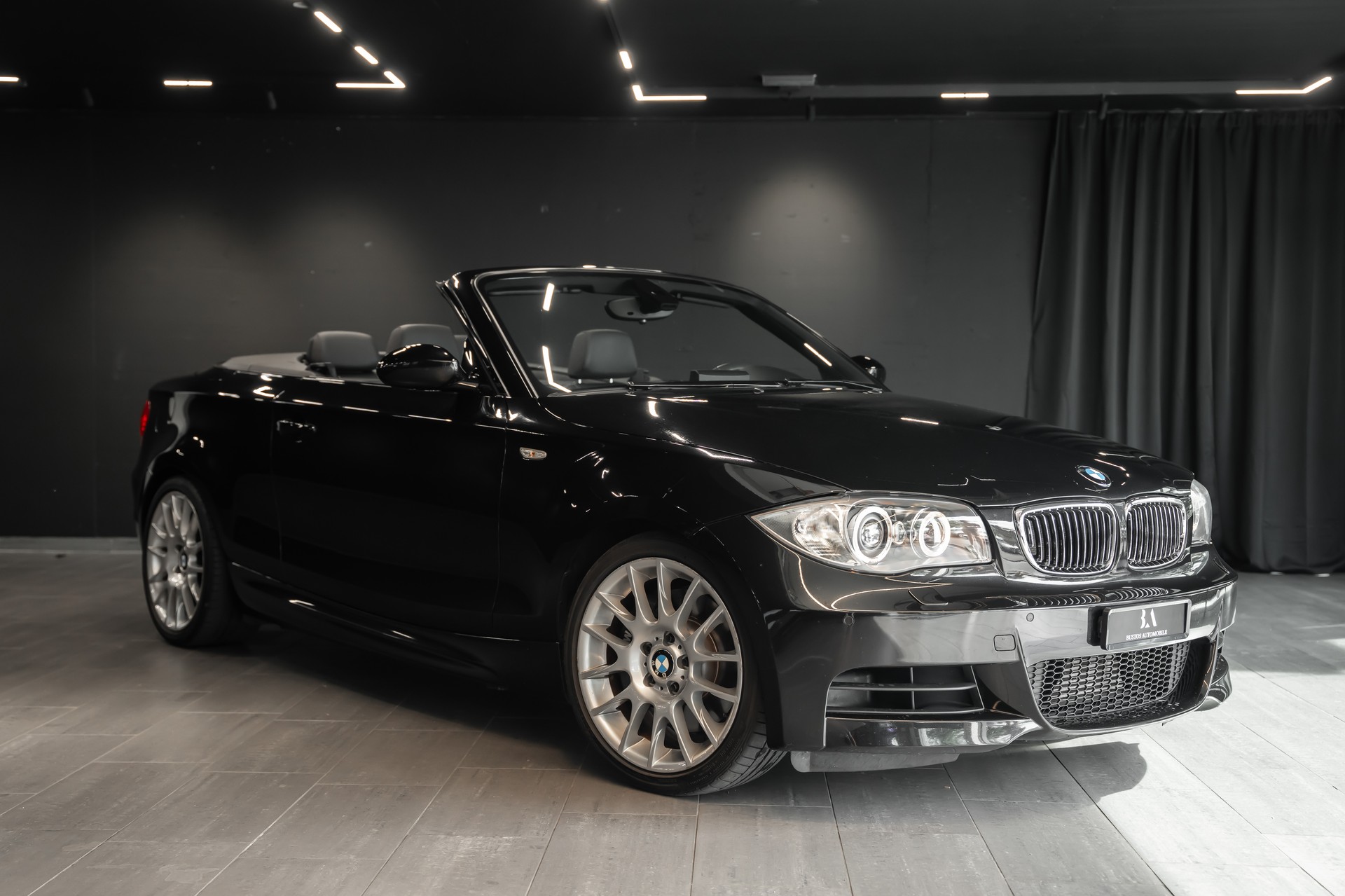 BMW 135i Cabrio Steptronic / Tempomat / Sitzheizung / M-Paket-image-0