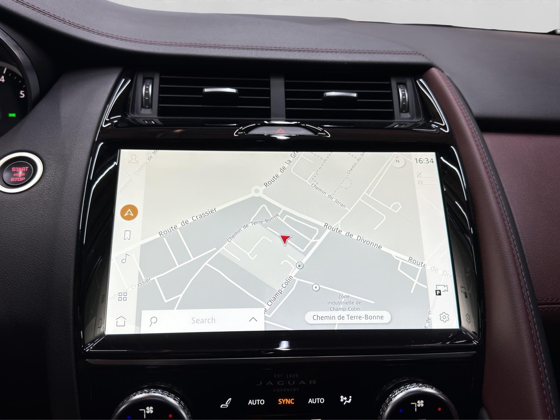 JAGUAR E-Pace 1.5 T 300e R-Dynamic S AWD-image-4