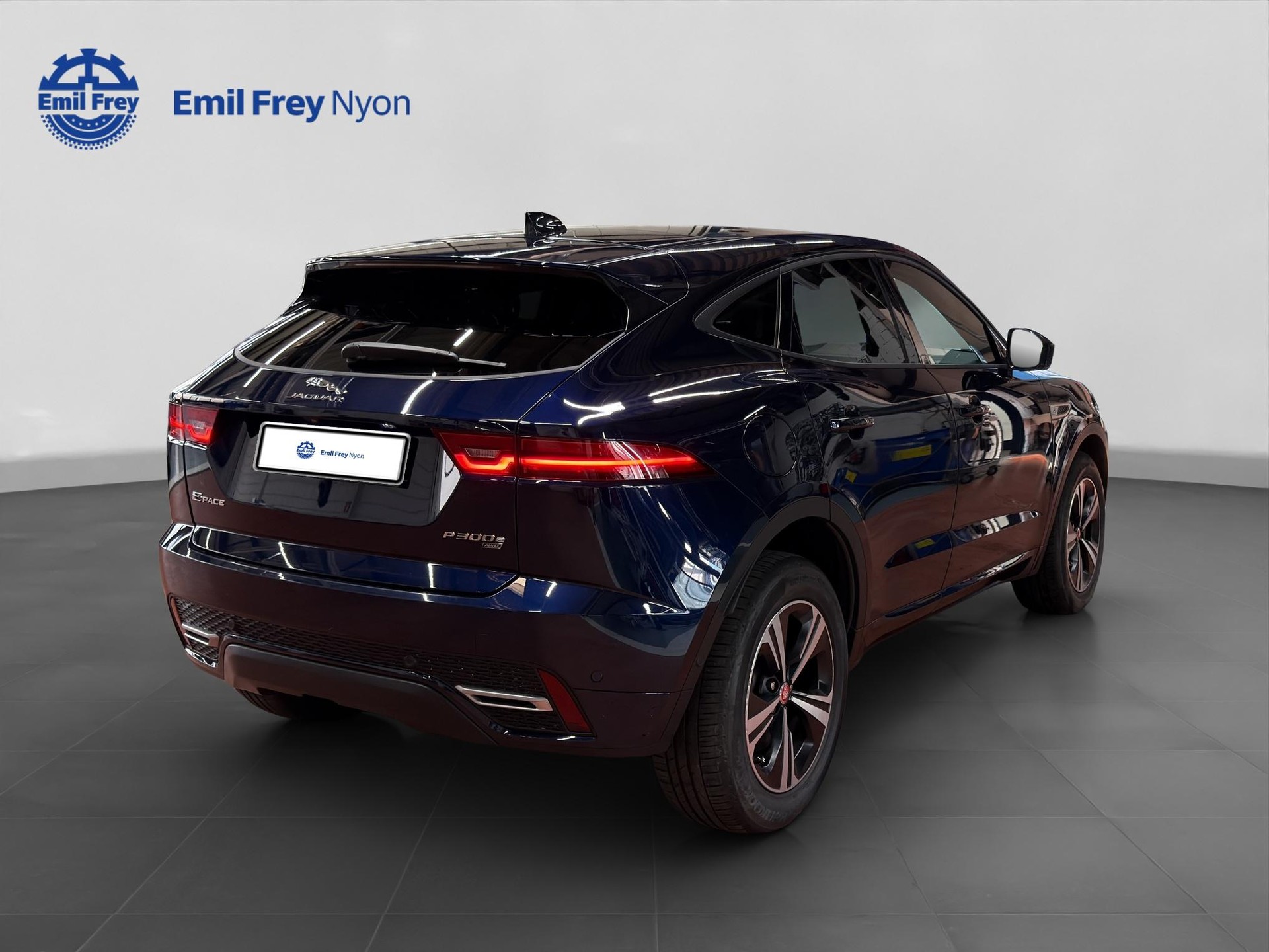 JAGUAR E-Pace 1.5 T 300e R-Dynamic S AWD-image-5