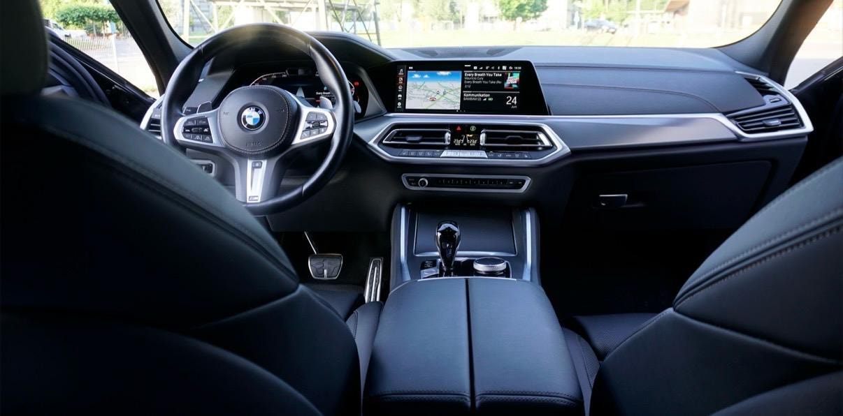 BMW 40i xDrive-image-4