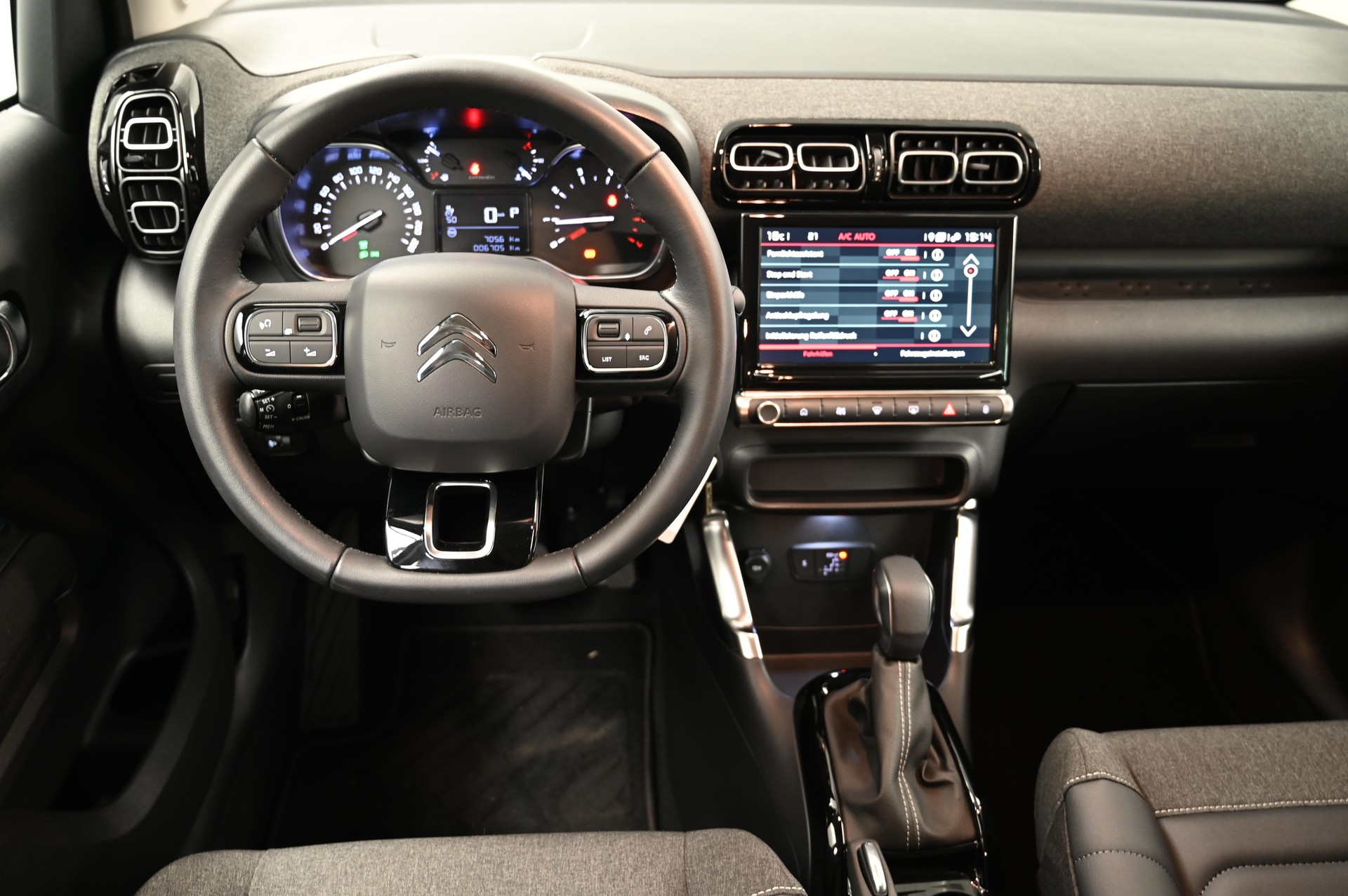 CITROEN C3 Aircross 1.2 PureTech 130 Swiss Edition-image-7