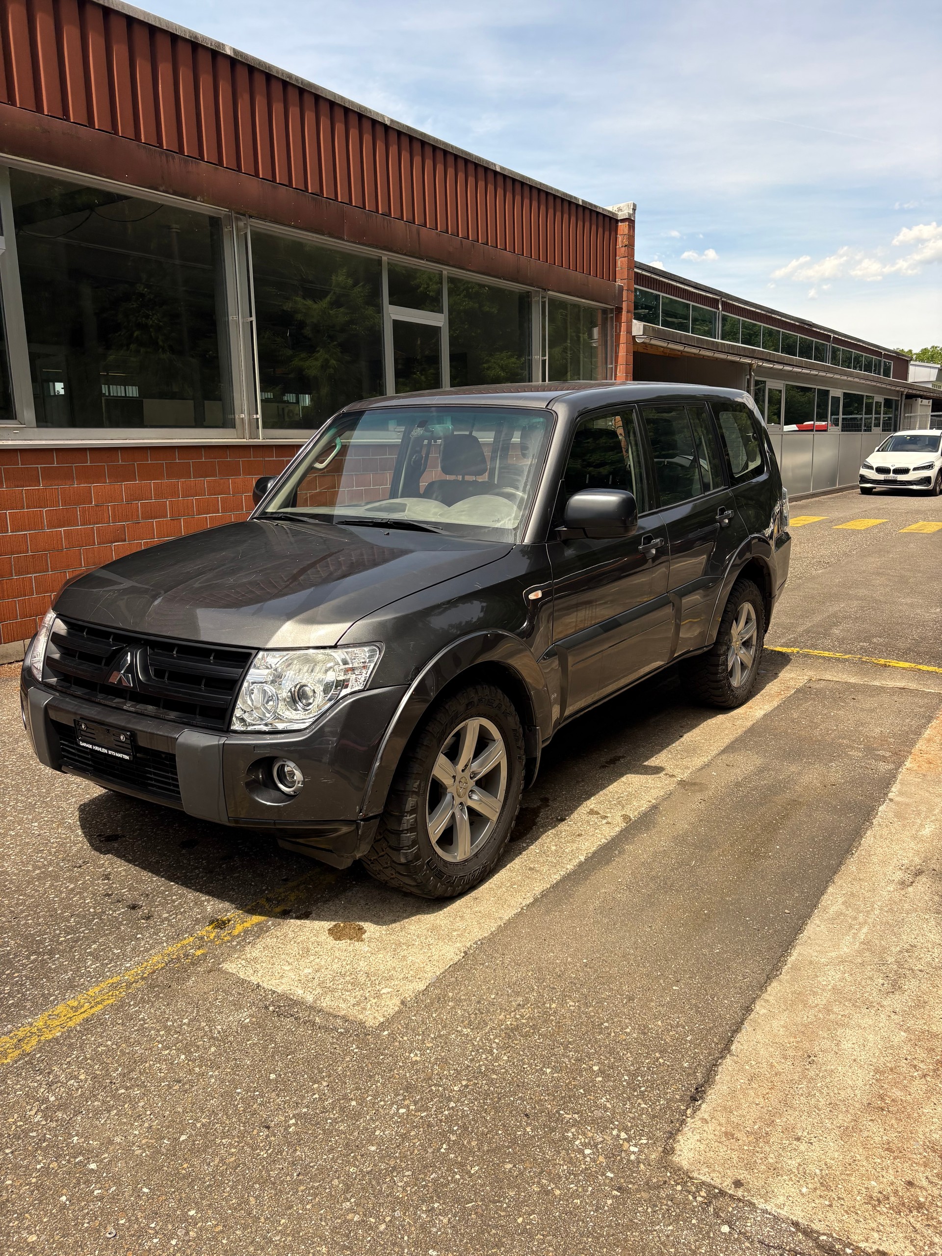 MITSUBISHI Pajero 3.2 DI-D Swiss Professional-image-1