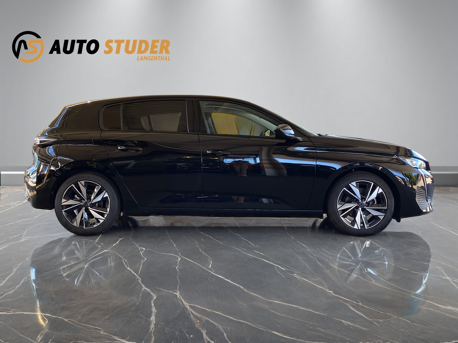PEUGEOT 308 1.2 PureTech Allure-image-12