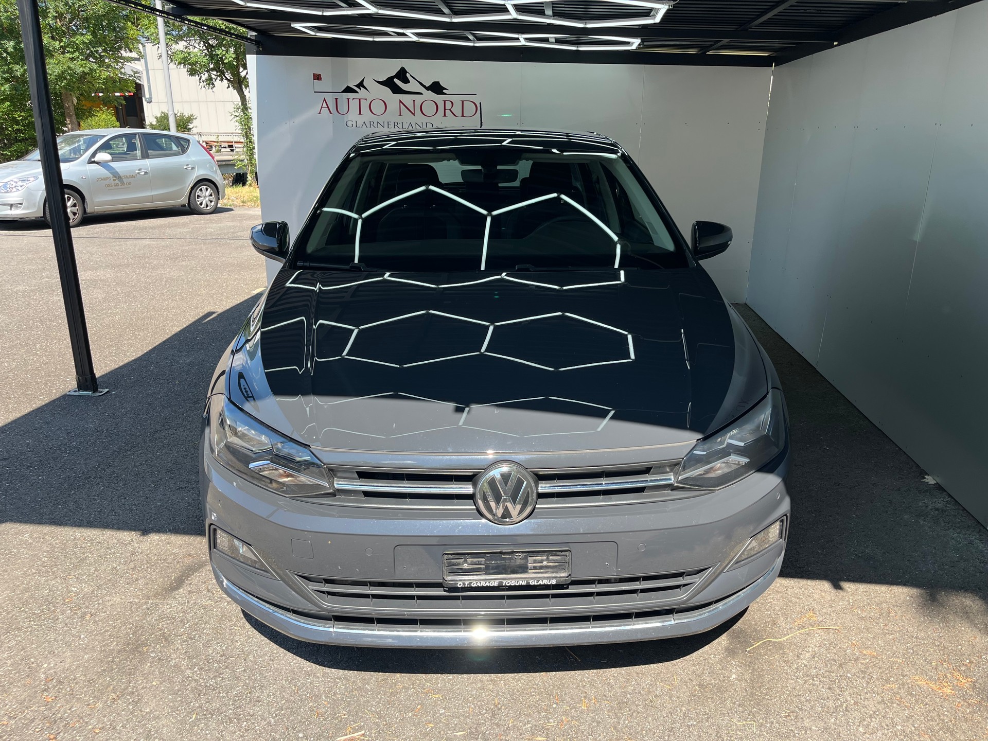 VW Polo 1.6 TDI Highline-showroom-element-1