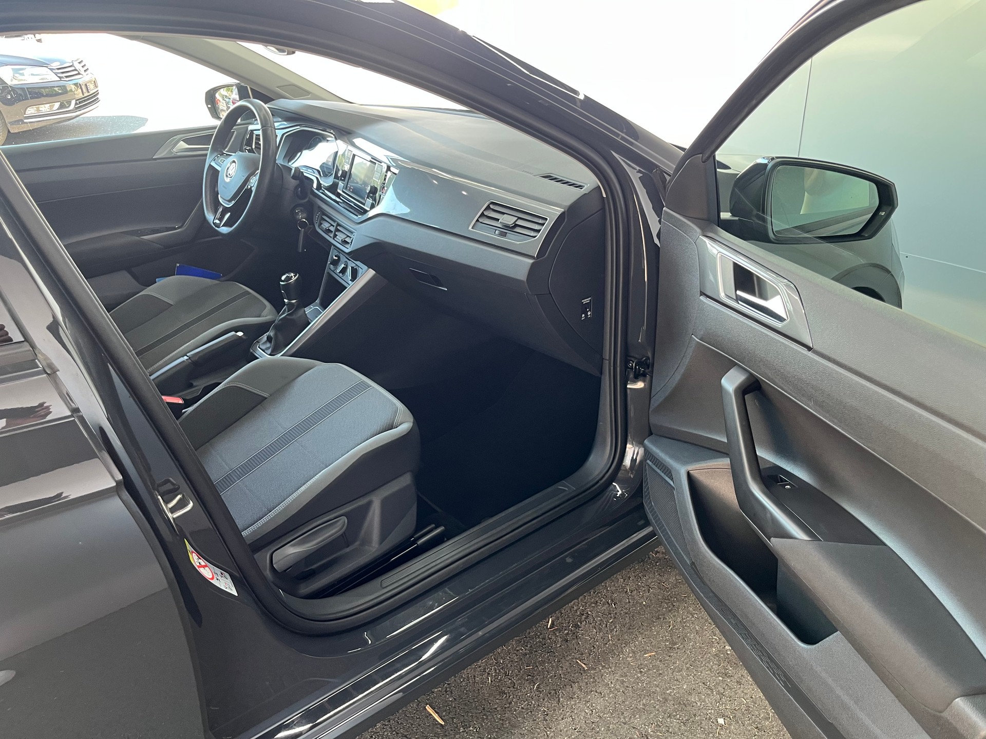 VW Polo 1.6 TDI Highline-image-8