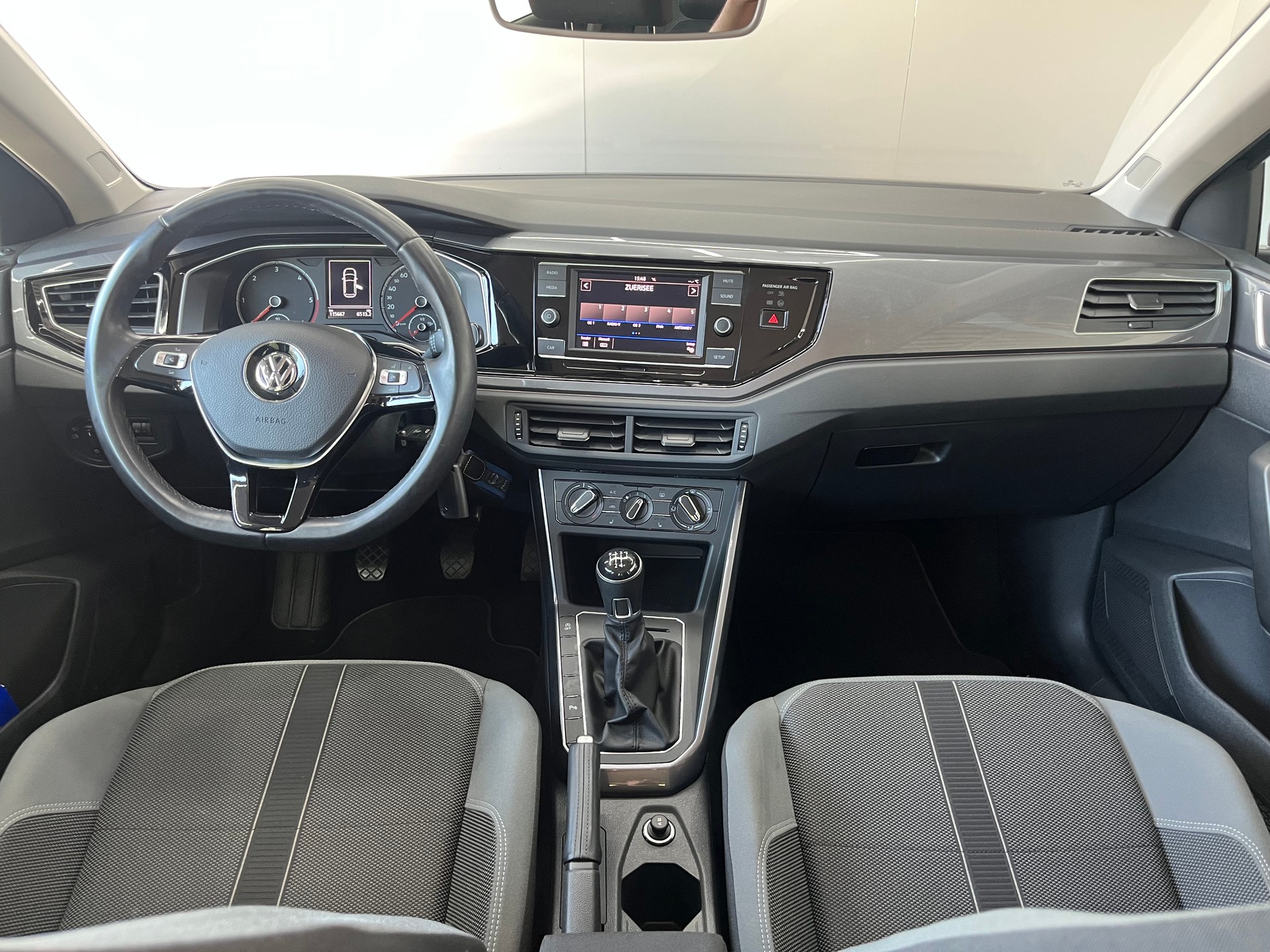VW Polo 1.6 TDI Highline-image-10