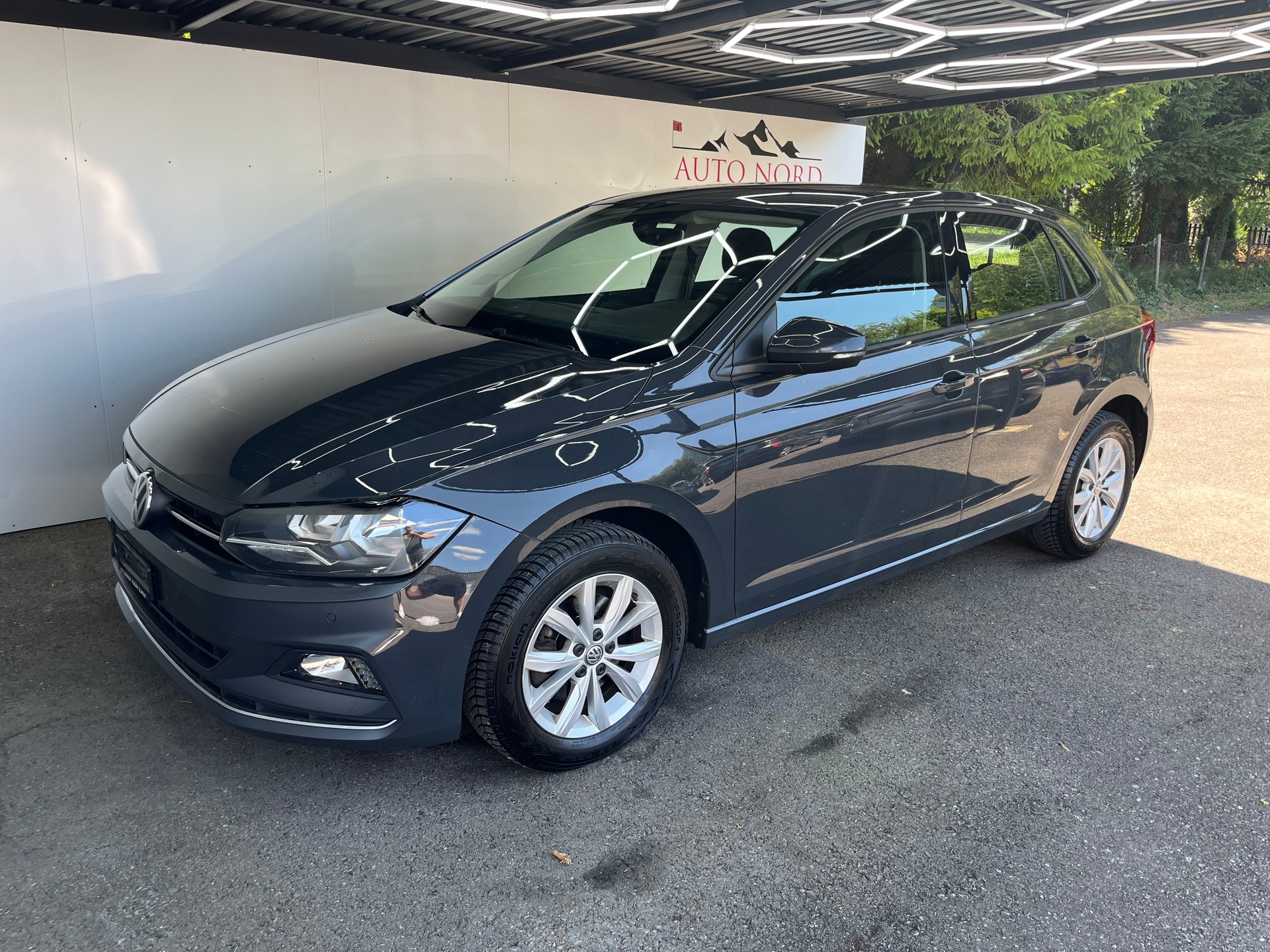 VW Polo 1.6 TDI Highline-showroom-element-2