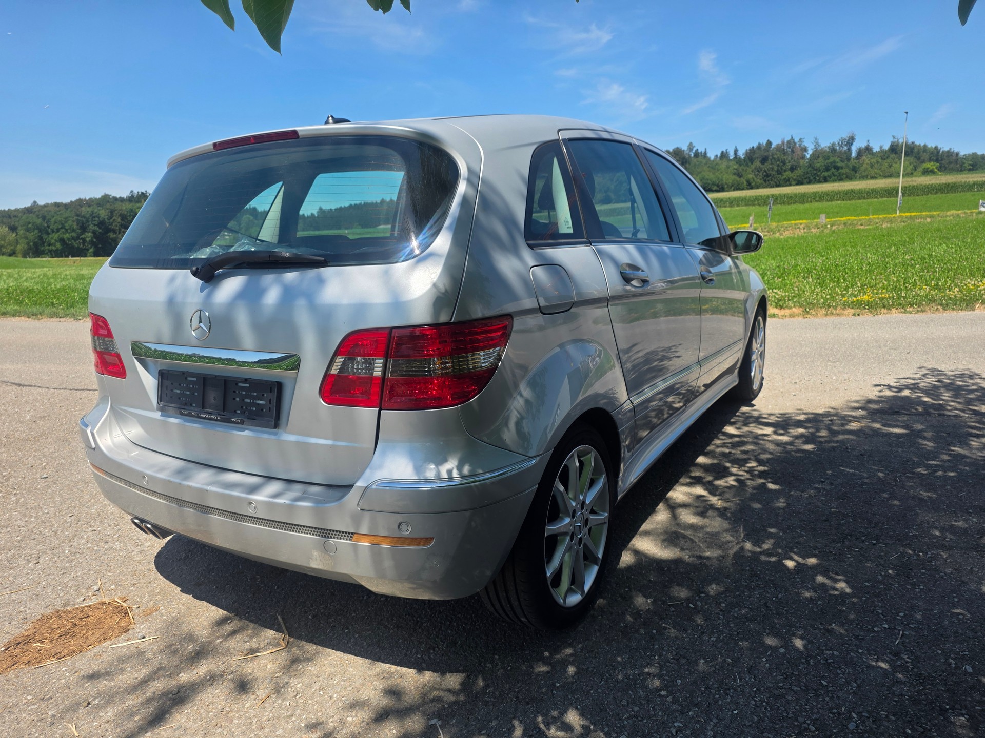 MERCEDES-BENZ B 200 T-image-6
