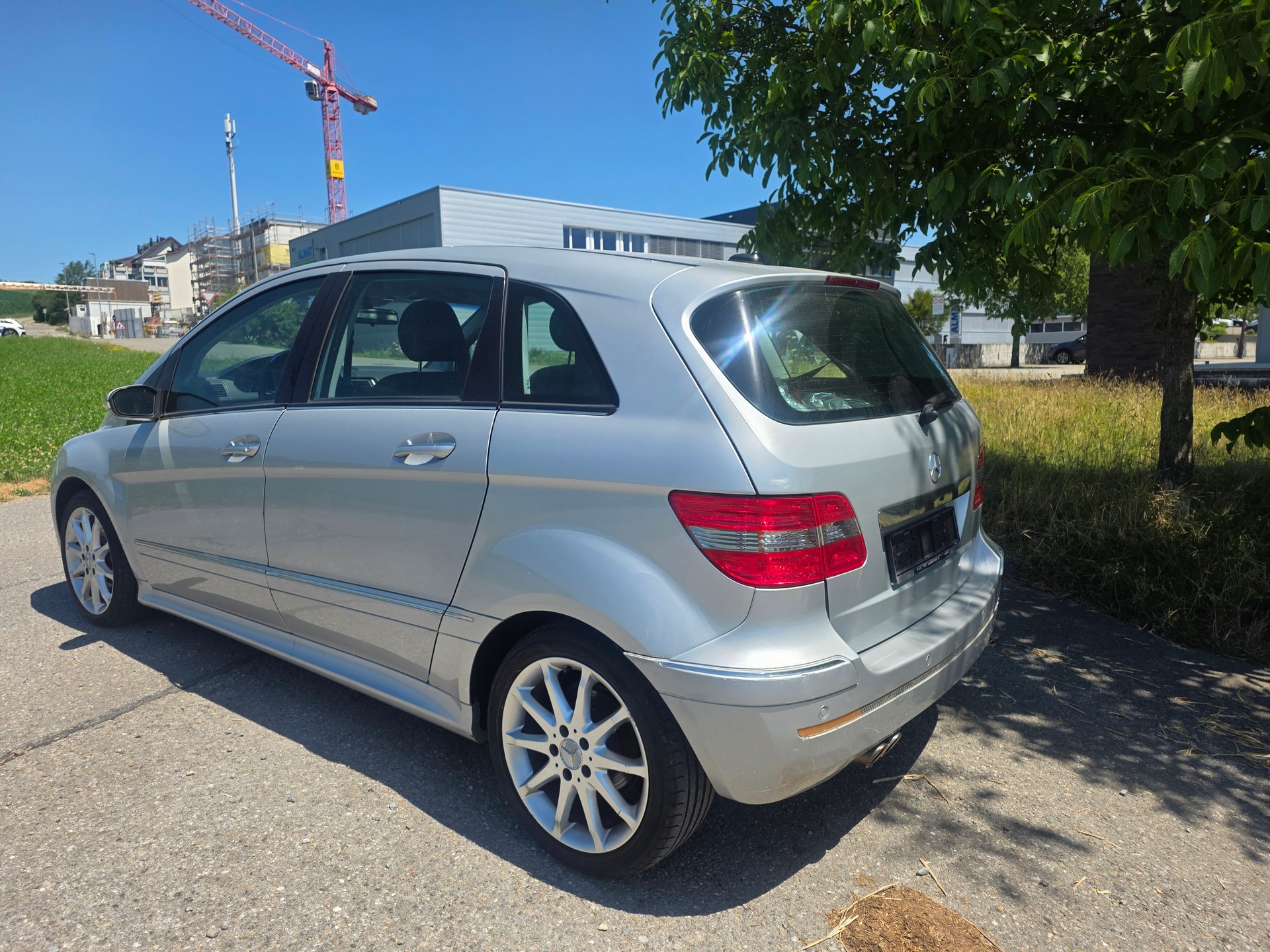 MERCEDES-BENZ B 200 T-image-7