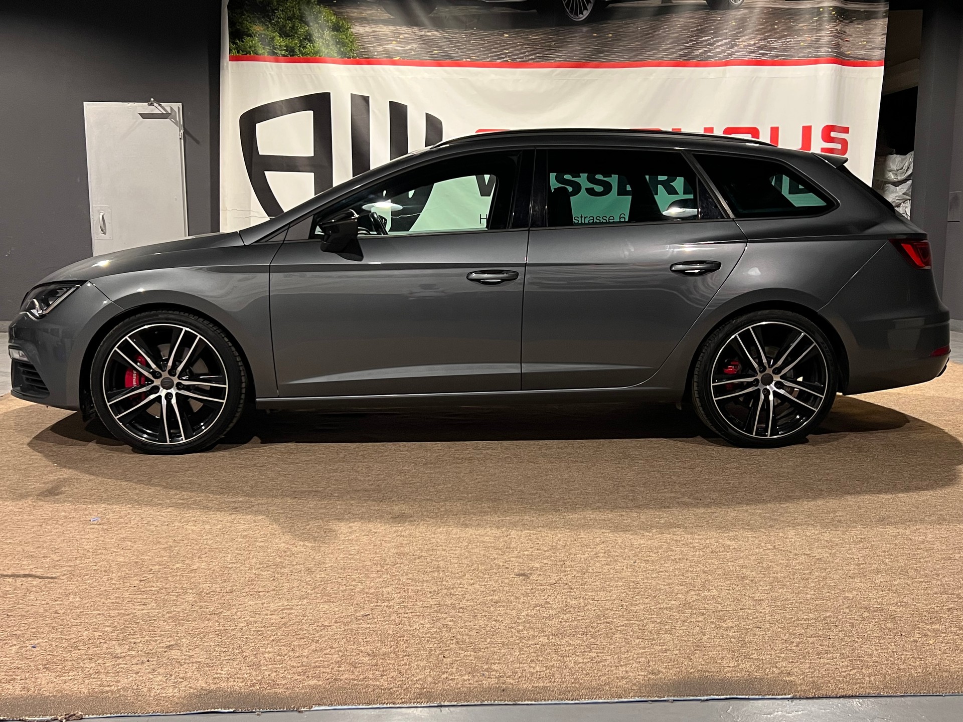 SEAT Leon ST 2.0 TSI Cupra 360 4 Drive DSG-image-6