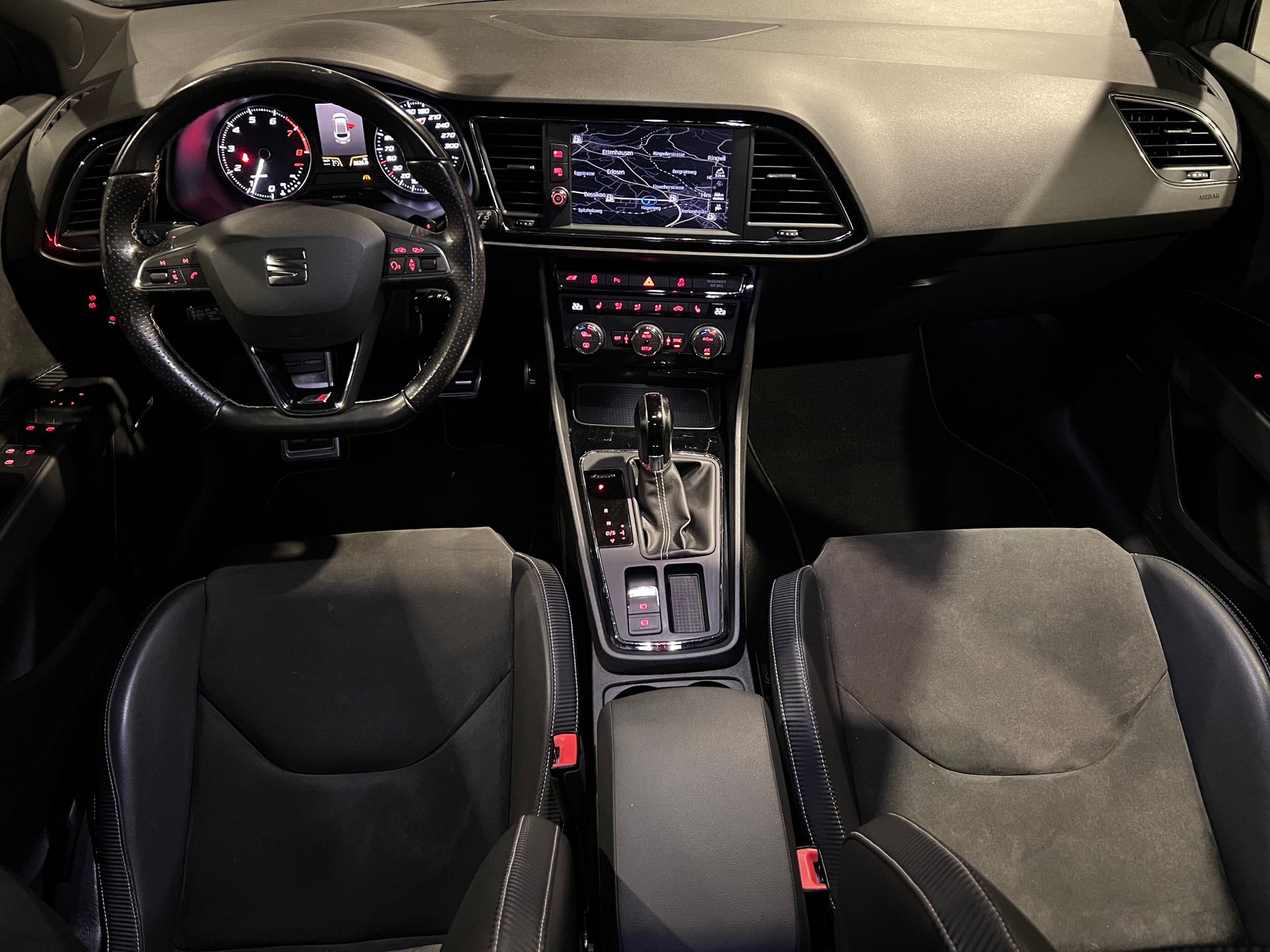 SEAT Leon ST 2.0 TSI Cupra 360 4 Drive DSG-image-9