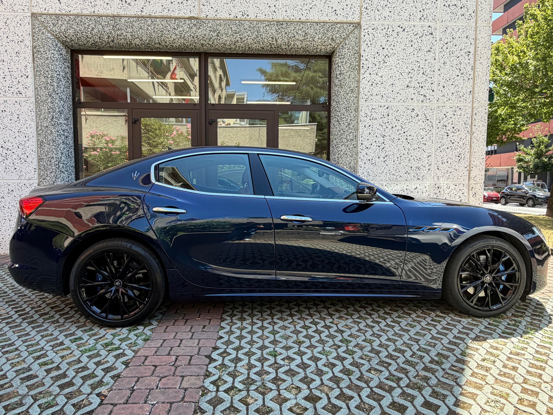 MASERATI Ghibli 2.0 Hybrid GranLuso Automatica-image-6