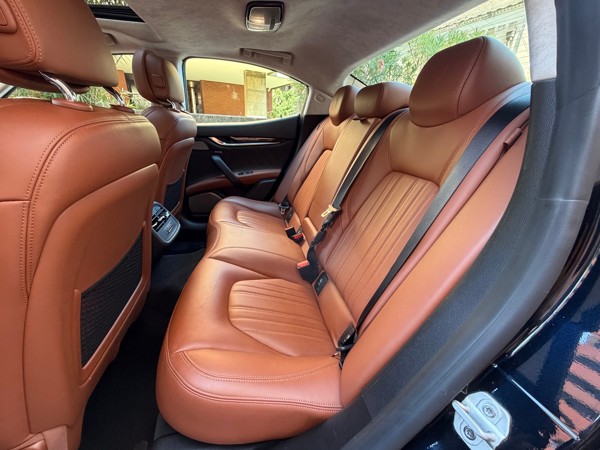 MASERATI Ghibli 2.0 Hybrid GranLuso Automatica-image-14