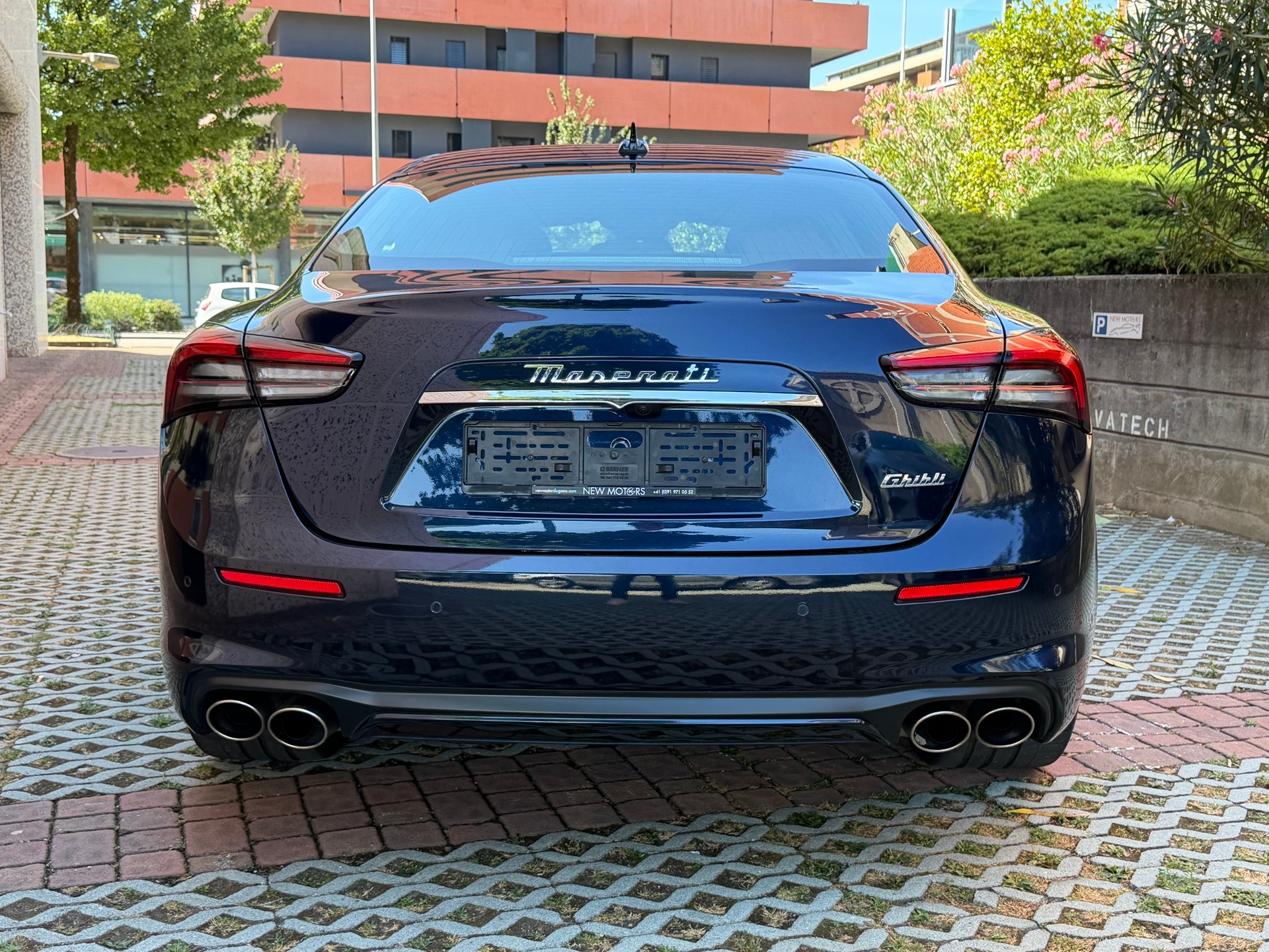 MASERATI Ghibli 2.0 Hybrid GranLuso Automatica-image-4
