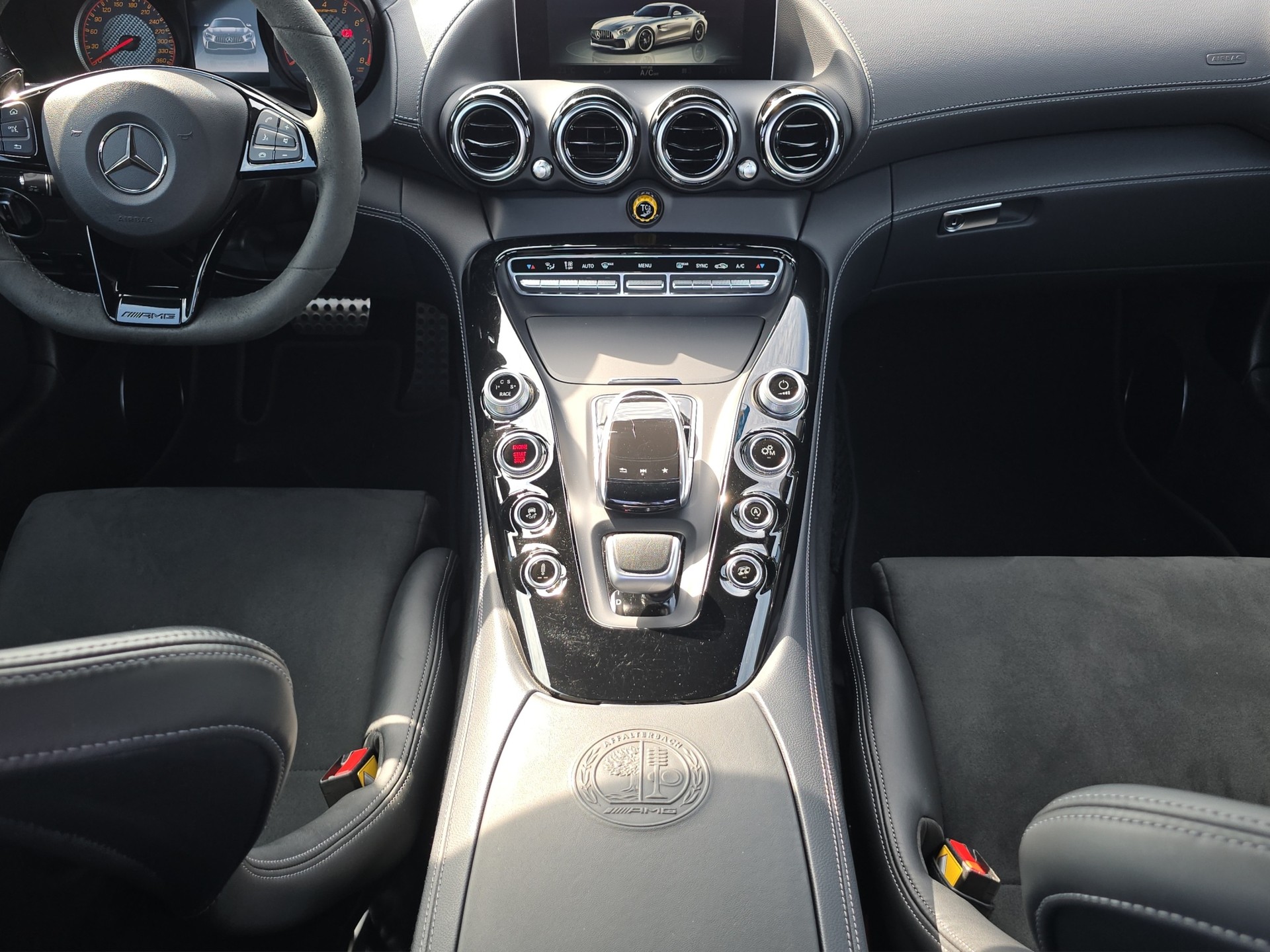 MERCEDES-BENZ AMG GT R Speedshift DCT-image-12