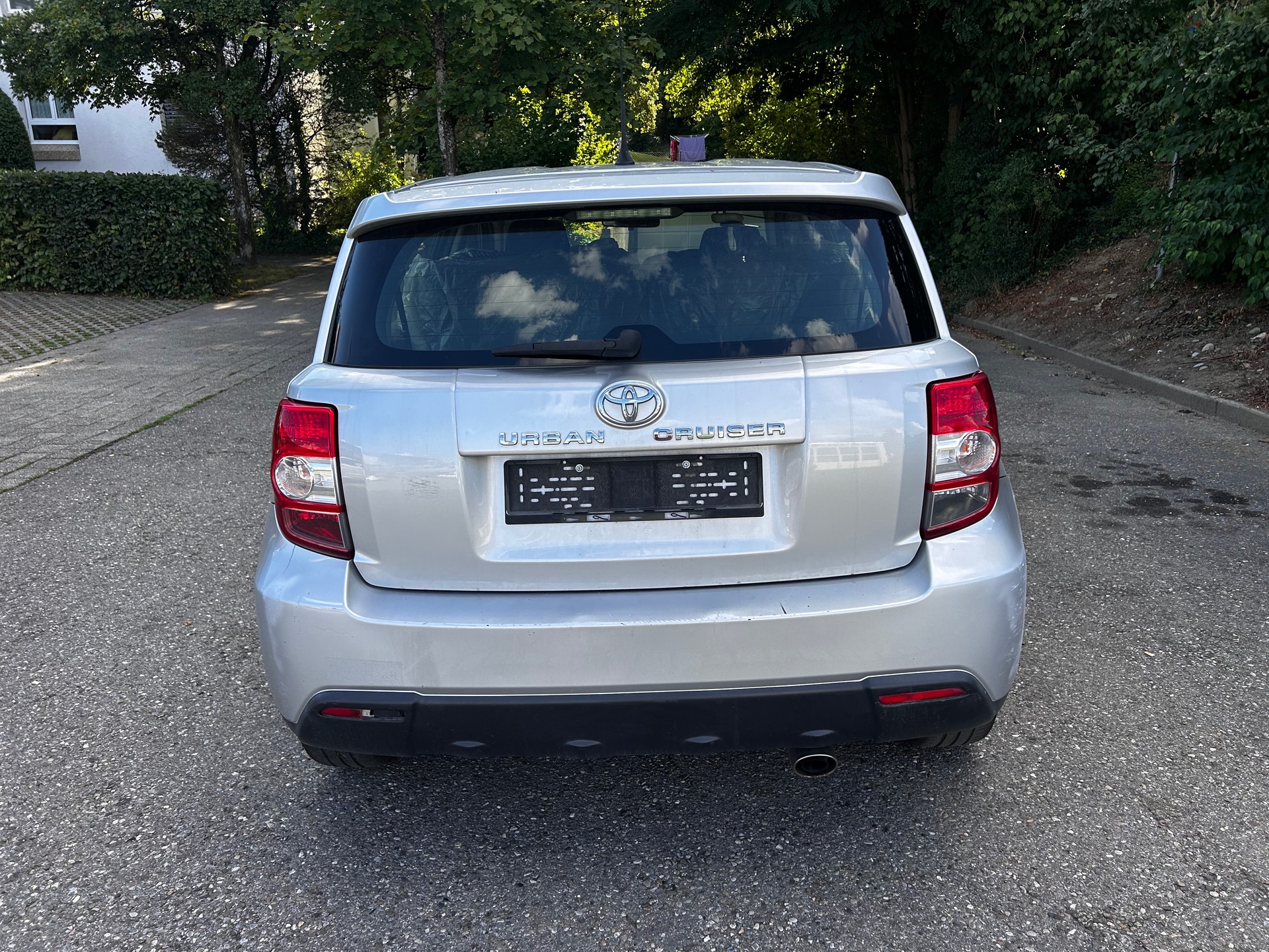 TOYOTA UrbanCruiser 1.4 D-4D Linea Sol 4WD-image-3