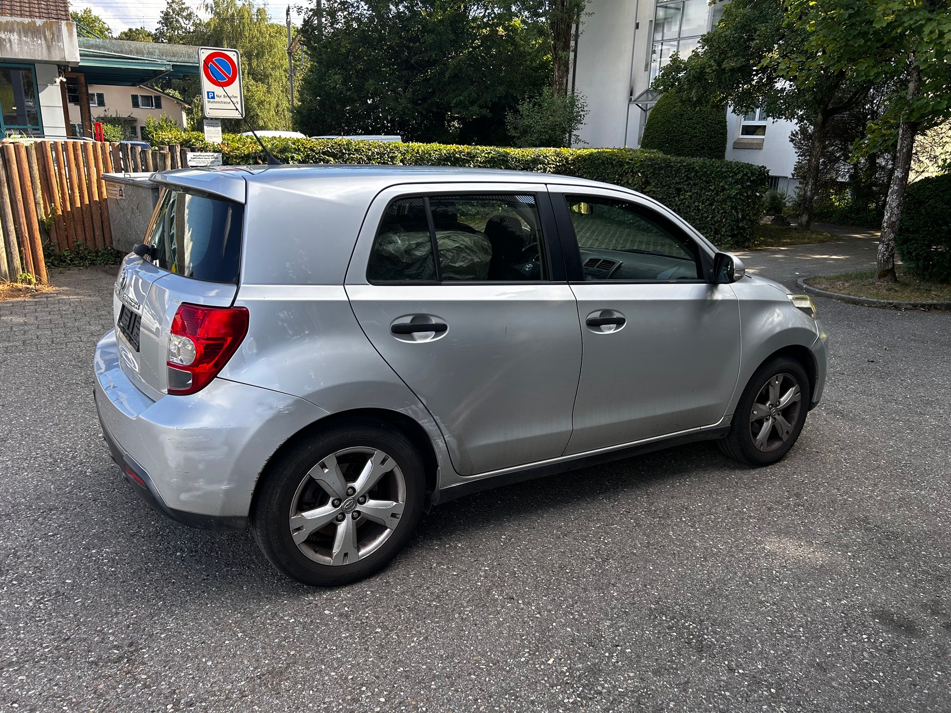 TOYOTA UrbanCruiser 1.4 D-4D Linea Sol 4WD-image-2