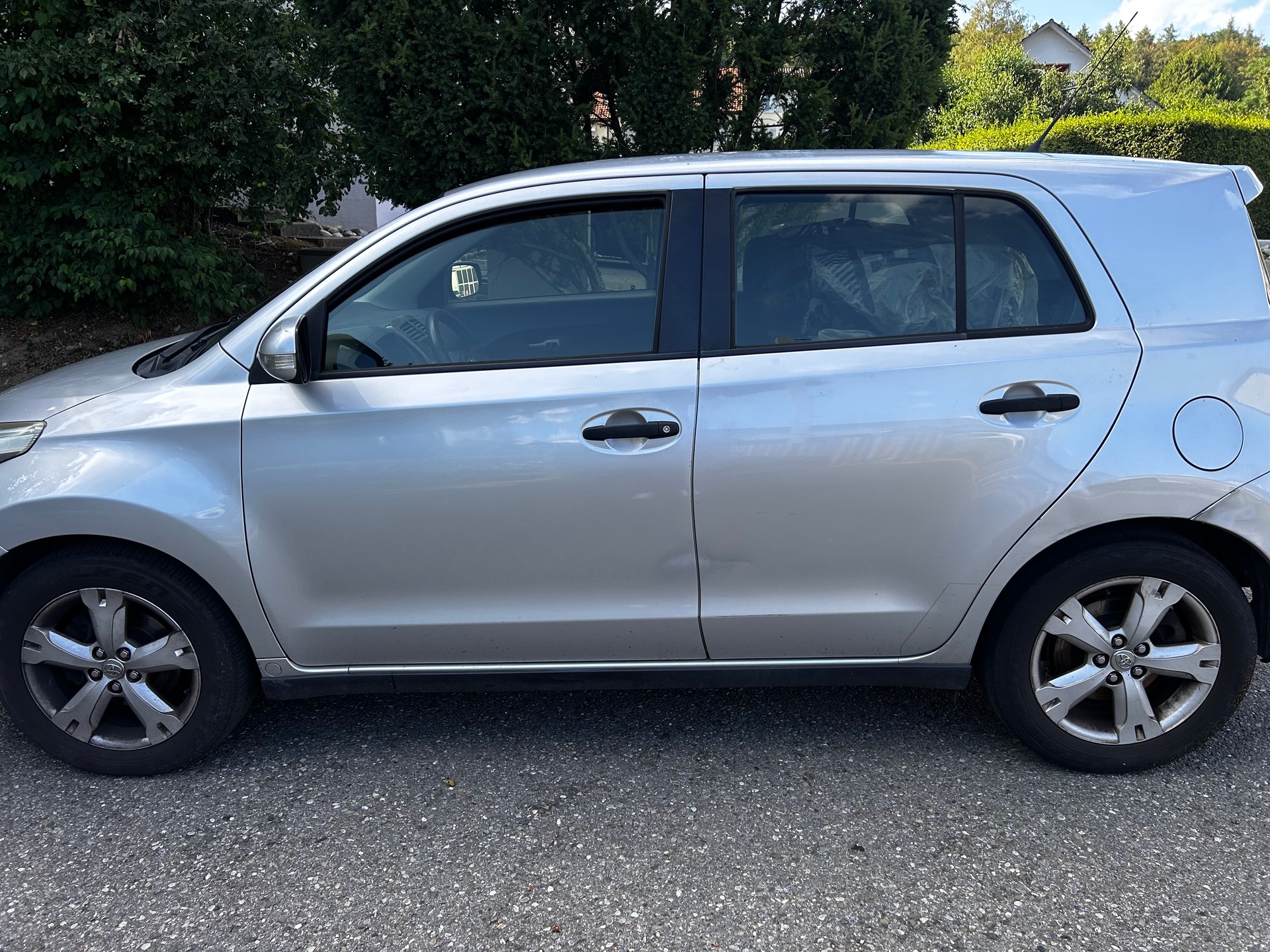 TOYOTA UrbanCruiser 1.4 D-4D Linea Sol 4WD-image-5